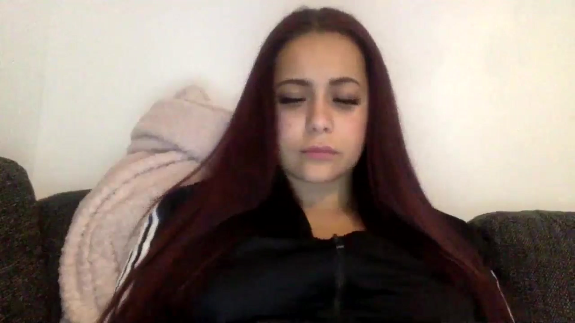 Gallery image thumbnail from Carameltwirlx's myfreecams stream on, 04/20/2025, 23:35 image 13 of 20