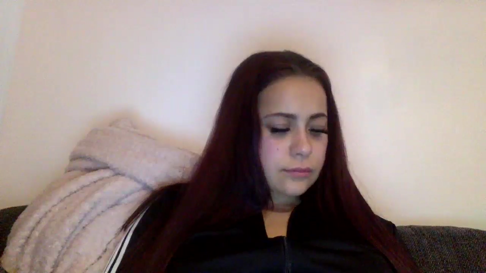Gallery image thumbnail from Carameltwirlx's myfreecams stream on, 04/21/2025, 24:42 image 3 of 20