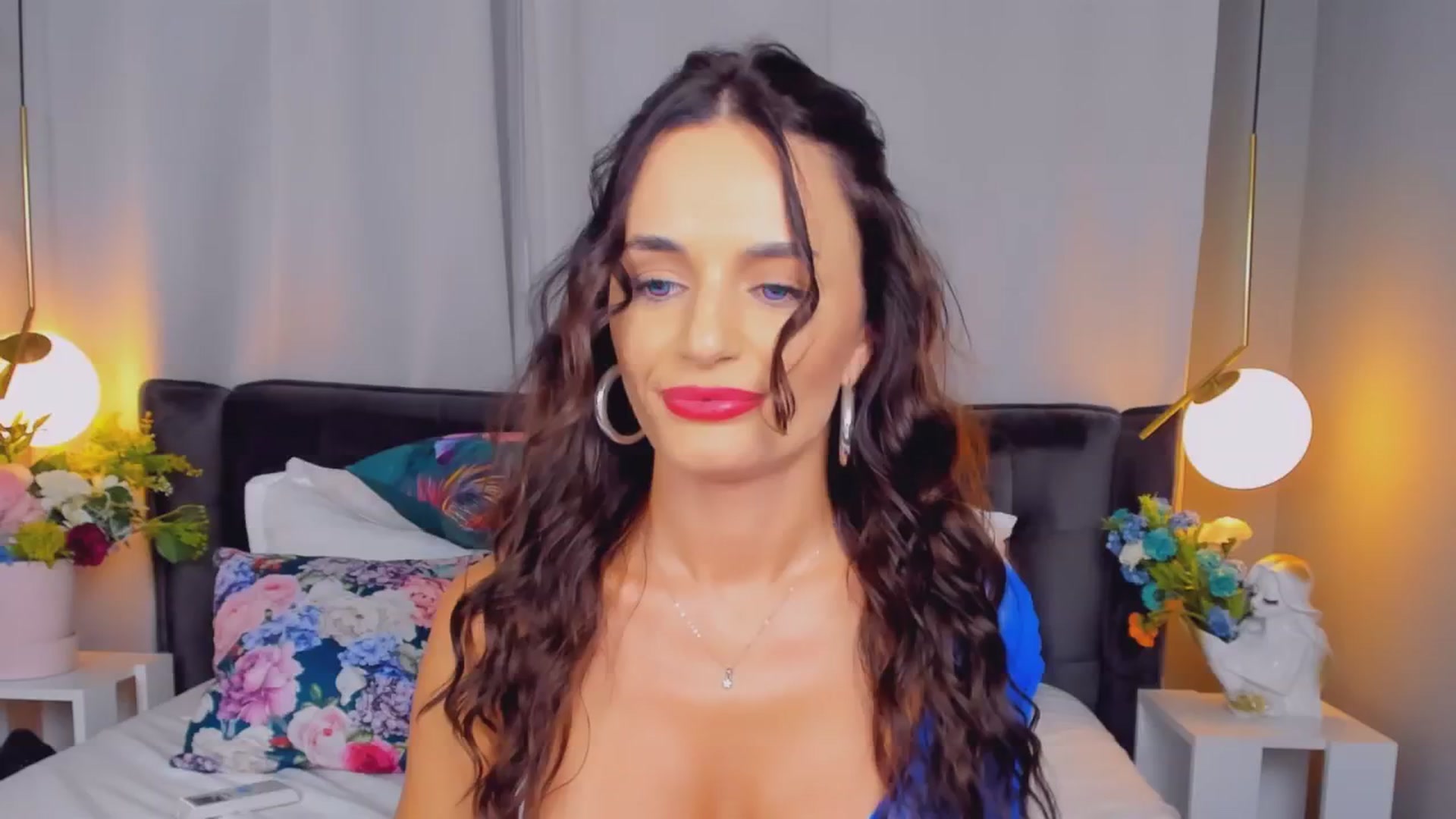 Gallery image thumbnail from CarlaWhiteX's myfreecams stream on, 06/20/2025, 10:55 image 14 of 20