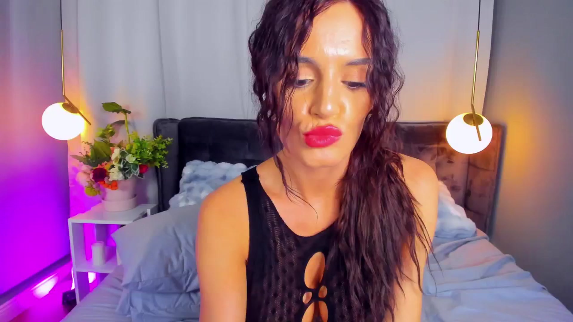 Gallery image thumbnail from CarlaWhiteX's myfreecams stream on, 03/19/2026, 11:53 image 16 of 20
