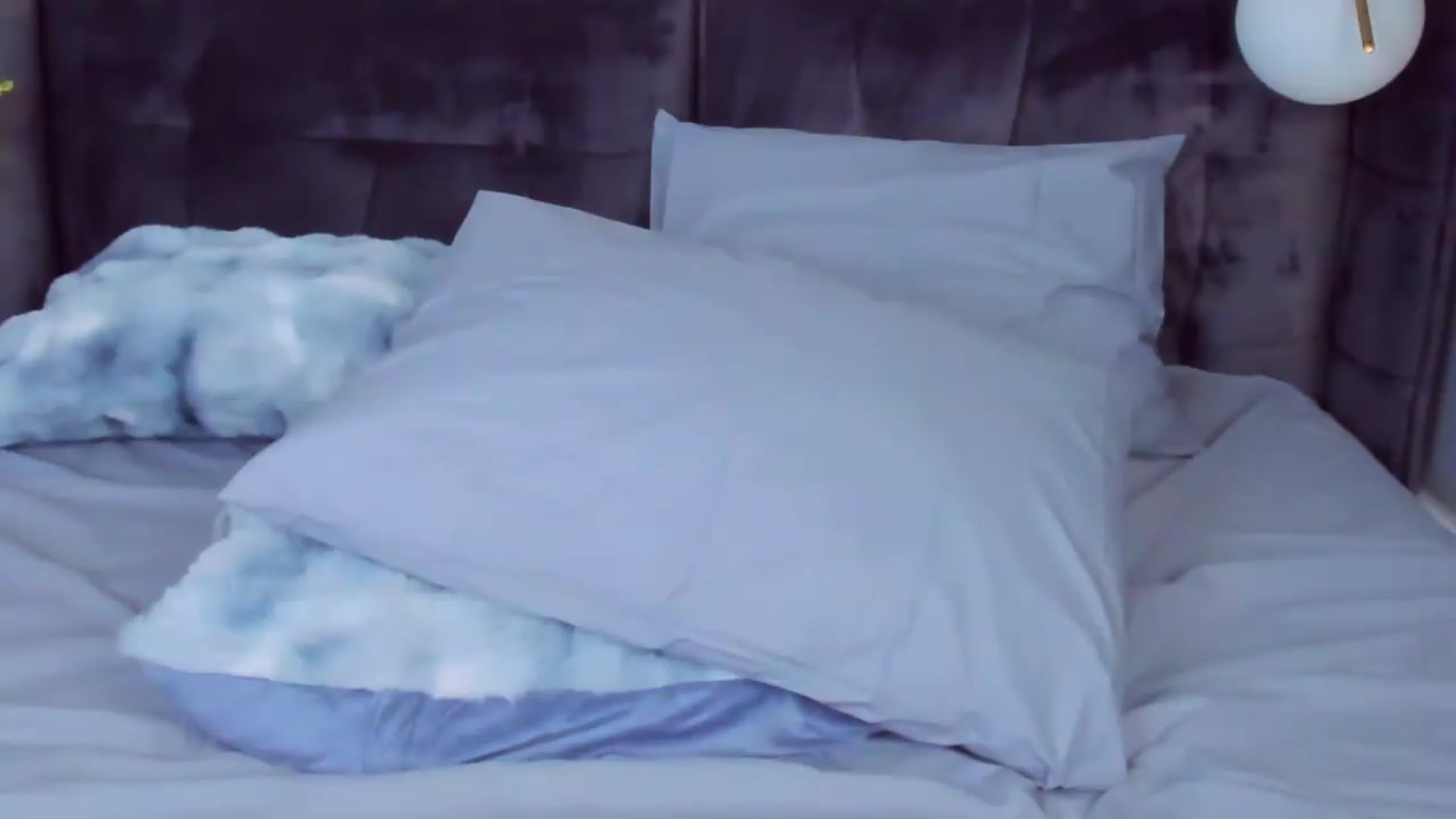 Gallery image thumbnail from CarlaWhiteX's myfreecams stream on, 05/10/2026, 10:30 image 12 of 20