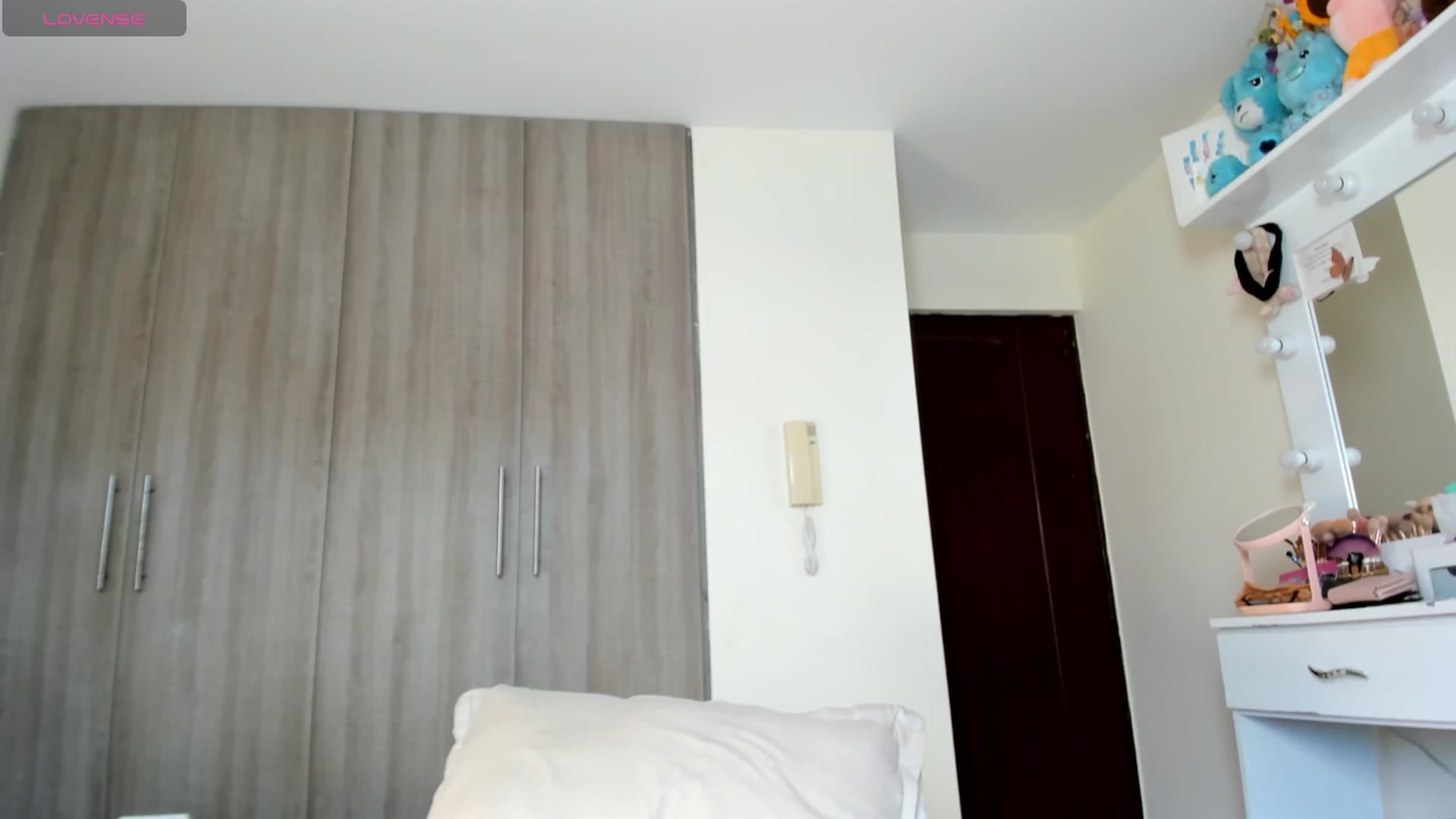 Gallery image thumbnail from Carlalodge_'s myfreecams stream on, 01/03/2026, 16:52 image 15 of 20