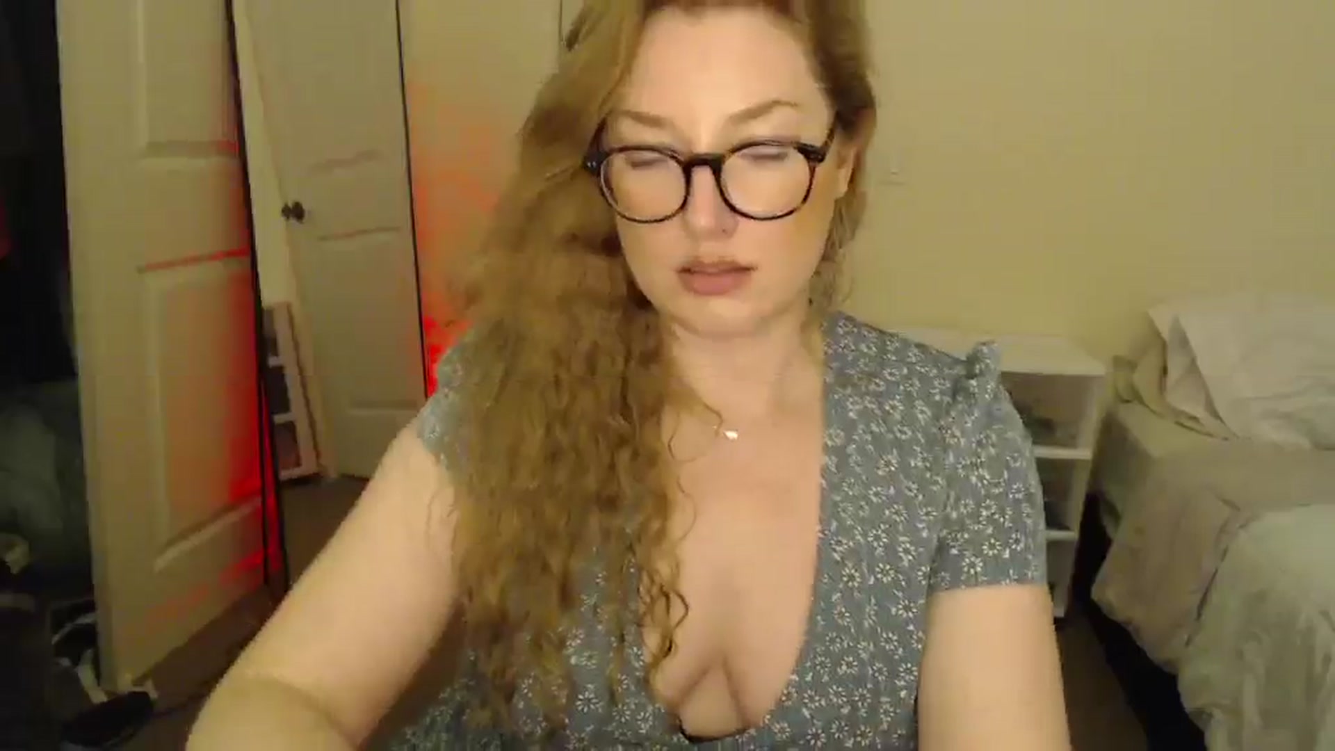Gallery image thumbnail from CarlyNextDoor's myfreecams stream on, 03/19/2026, 01:32 image 15 of 20