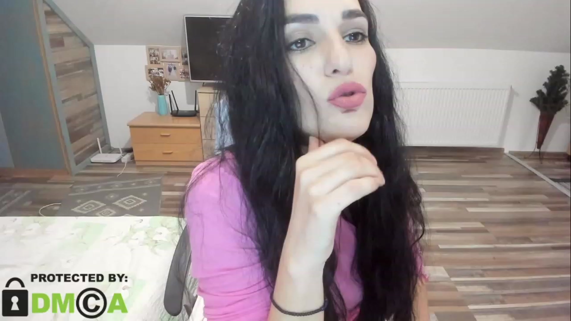 Gallery image thumbnail from CarlyyRose's myfreecams stream on, 02/17/2023, 13:14 image 4 of 20