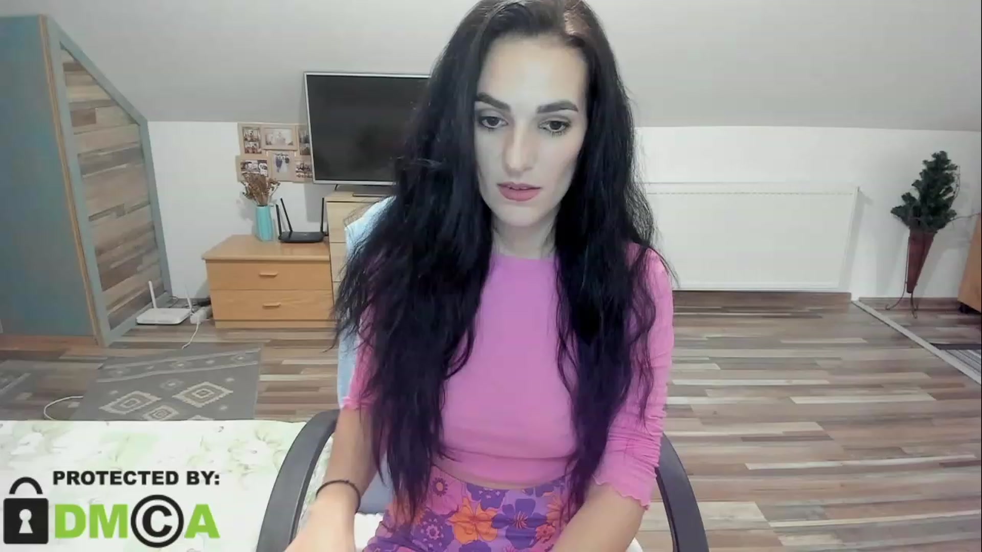Gallery image thumbnail from CarlyyRose's myfreecams stream on, 02/17/2023, 13:14 image 12 of 20