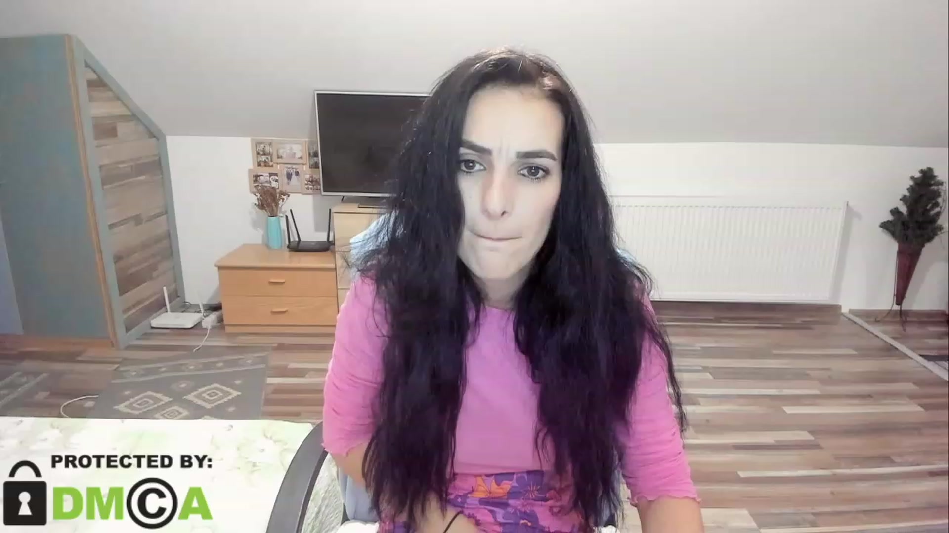Gallery image thumbnail from CarlyyRose's myfreecams stream on, 02/17/2023, 13:14 image 6 of 20
