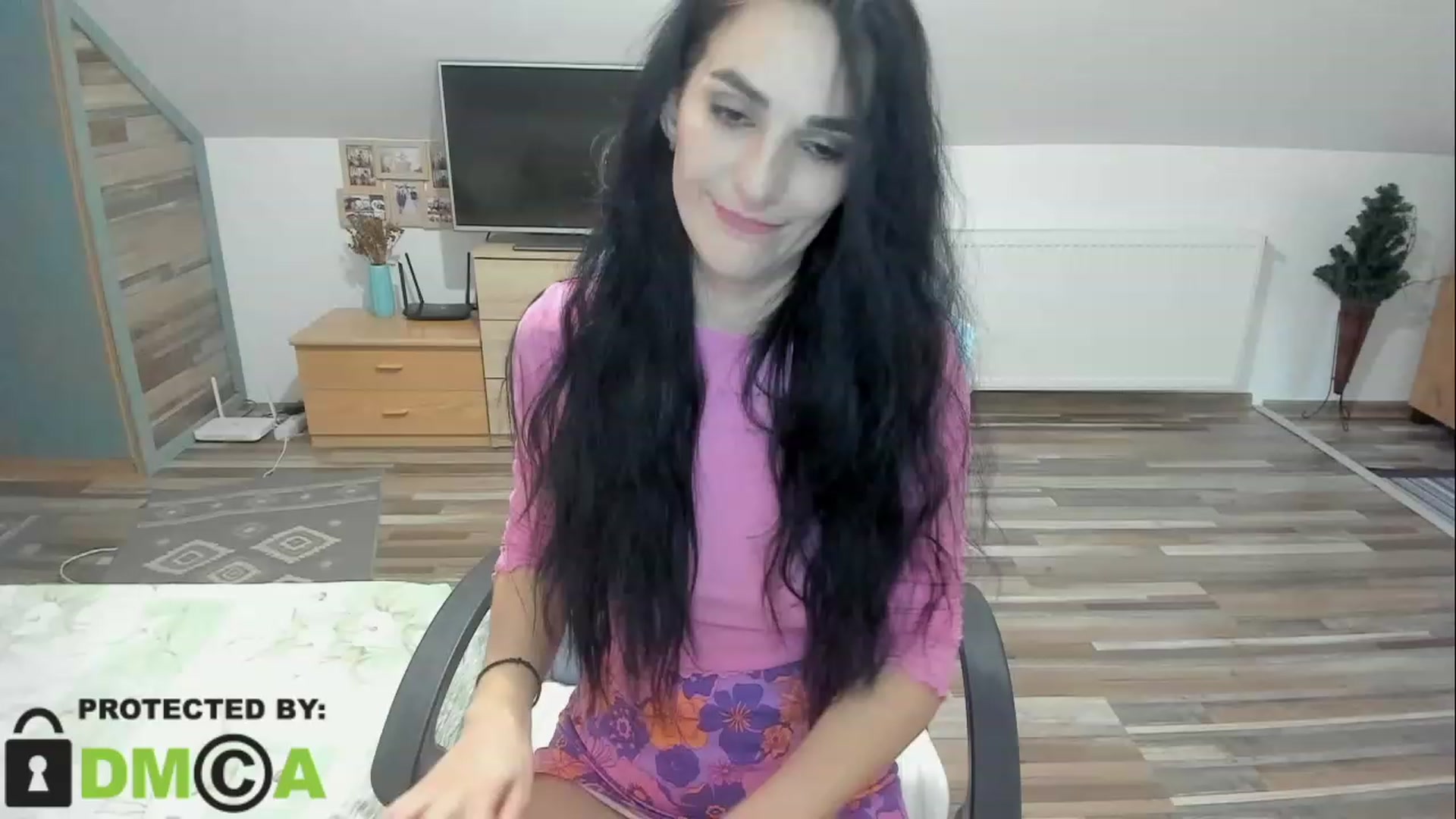 Gallery image thumbnail from CarlyyRose's myfreecams stream on, 02/17/2023, 13:14 image 14 of 20