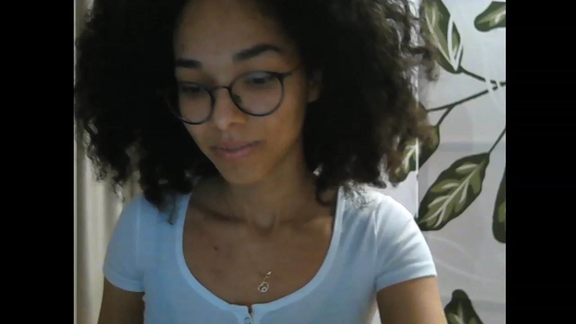 Gallery image thumbnail from Carmel_Dee's myfreecams stream on, 04/06/2023, 24:01 image 7 of 20