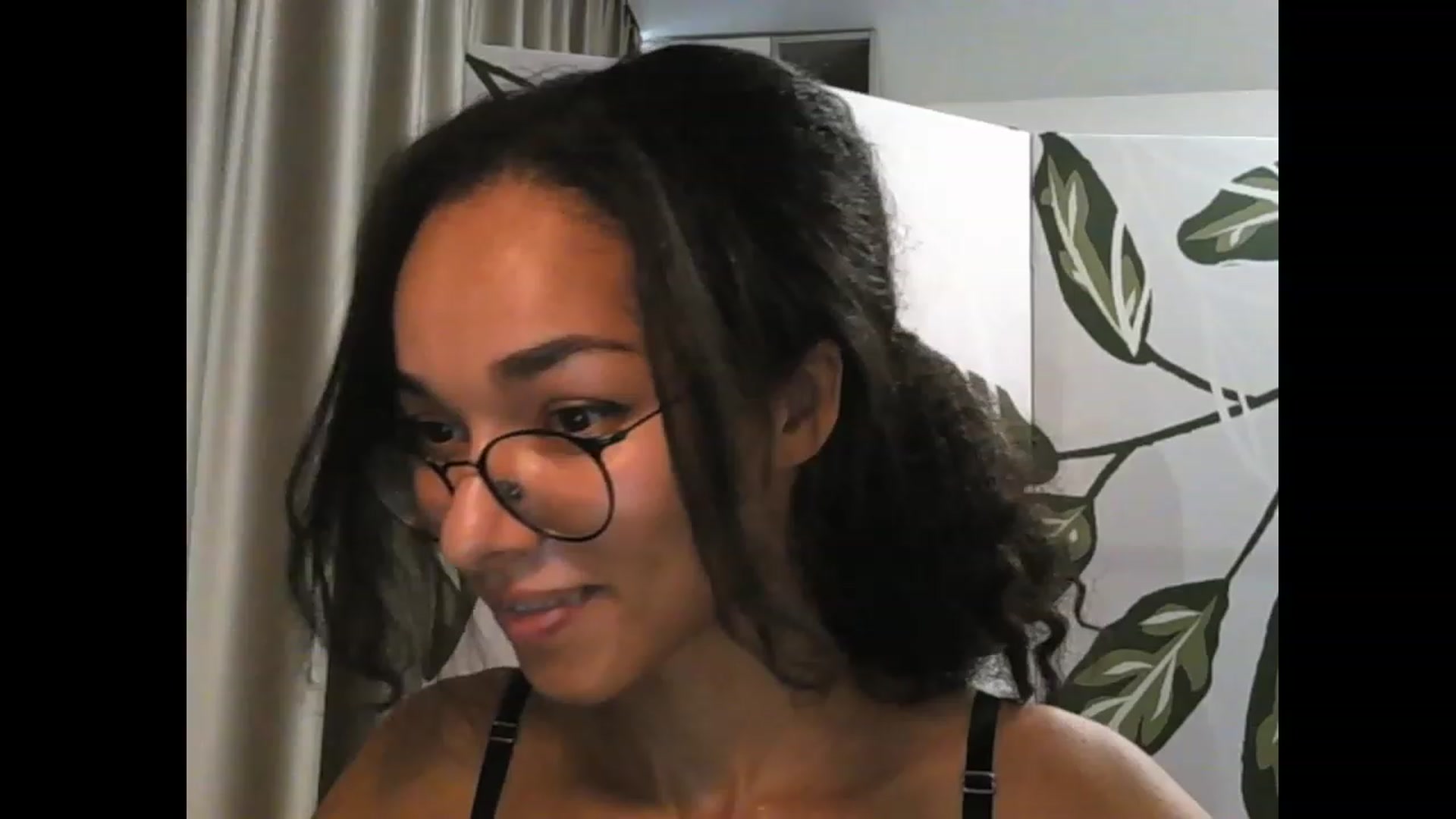 Gallery image thumbnail from Carmel_Dee's myfreecams stream on, 09/25/2023, 05:09 image 19 of 20