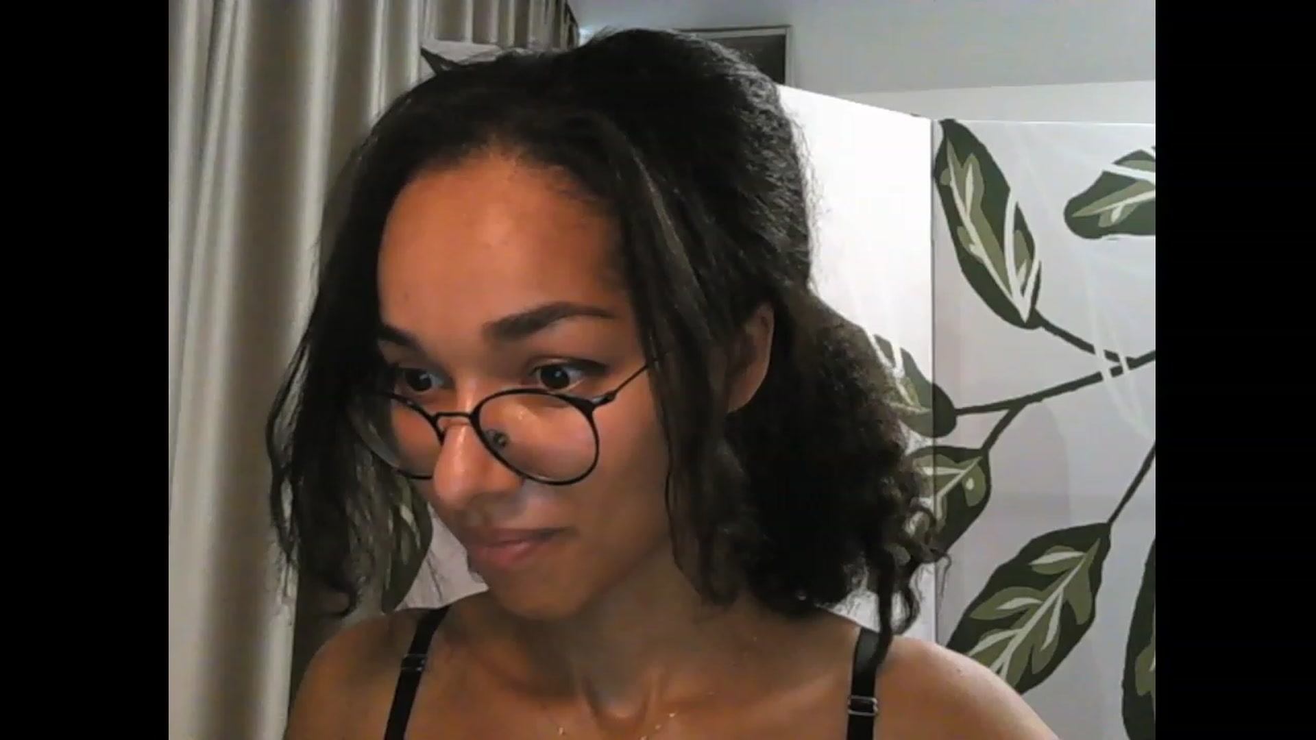 Gallery image thumbnail from Carmel_Dee's myfreecams stream on, 09/25/2023, 05:09 image 5 of 20
