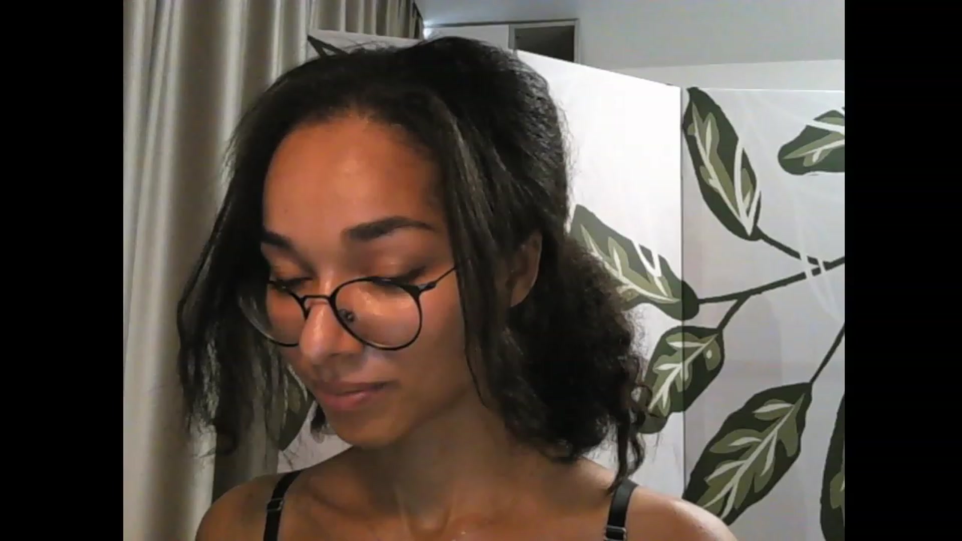 Gallery image thumbnail from Carmel_Dee's myfreecams stream on, 09/25/2023, 05:09 image 13 of 20