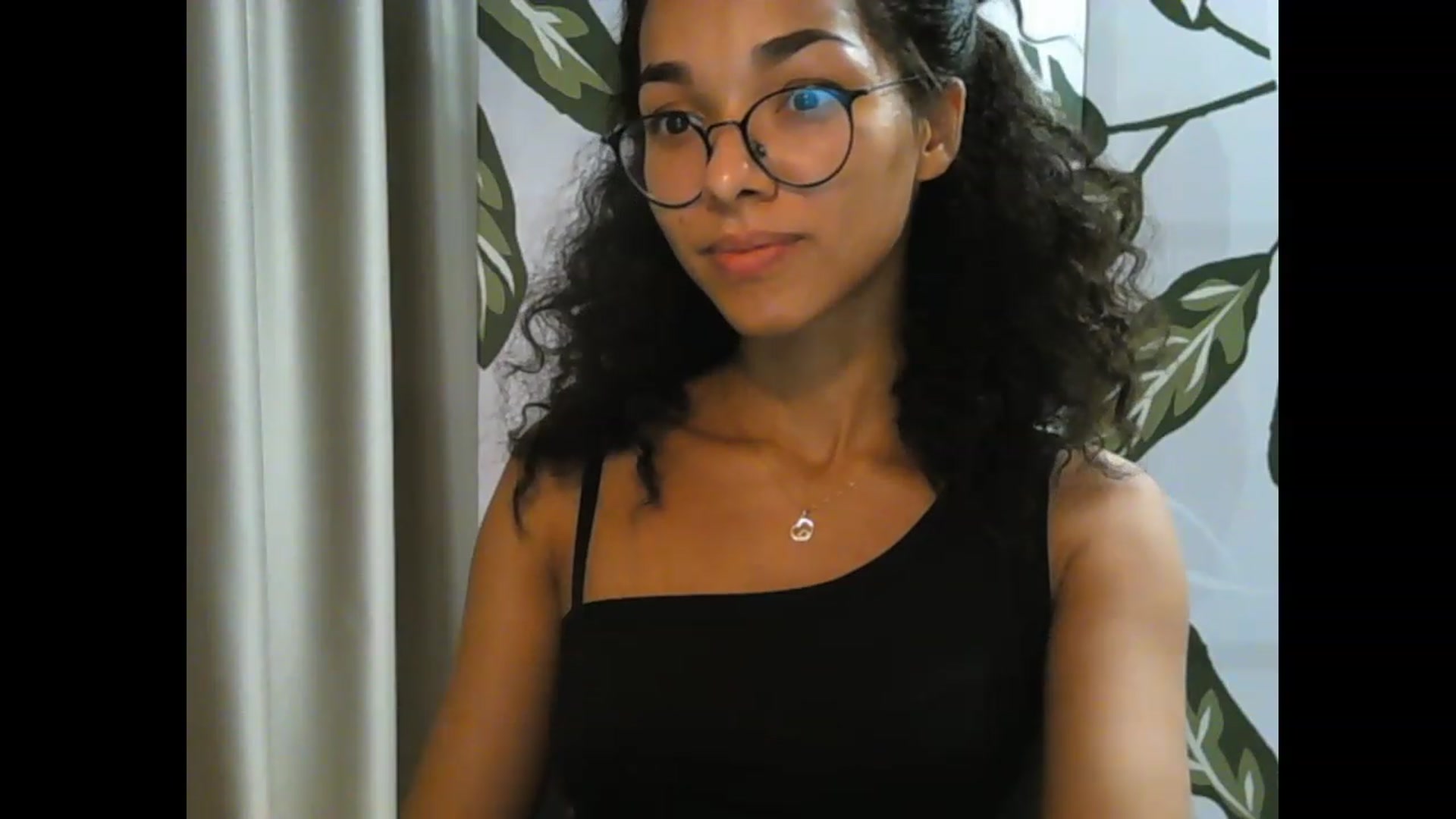 Gallery image thumbnail from Carmel_Dee's myfreecams stream on, 09/27/2023, 24:50 image 11 of 20