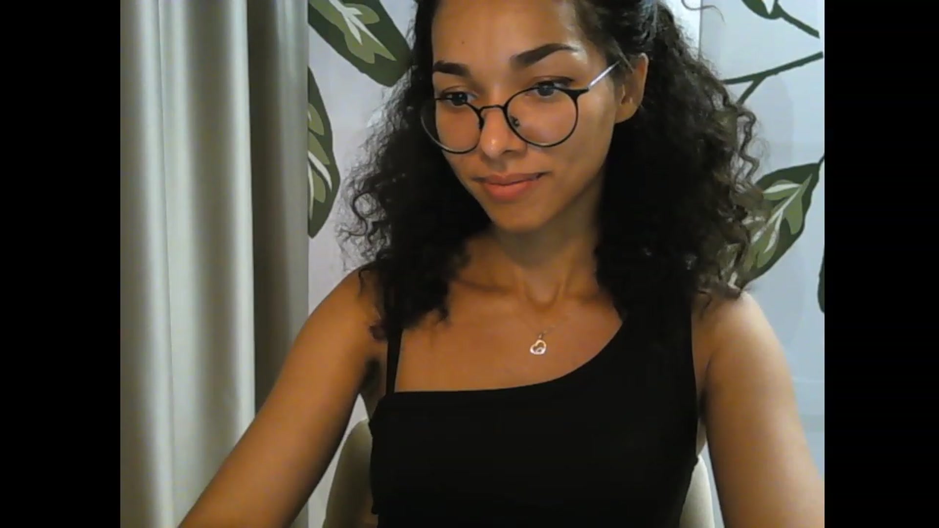 Gallery image thumbnail from Carmel_Dee's myfreecams stream on, 09/27/2023, 24:50 image 16 of 20