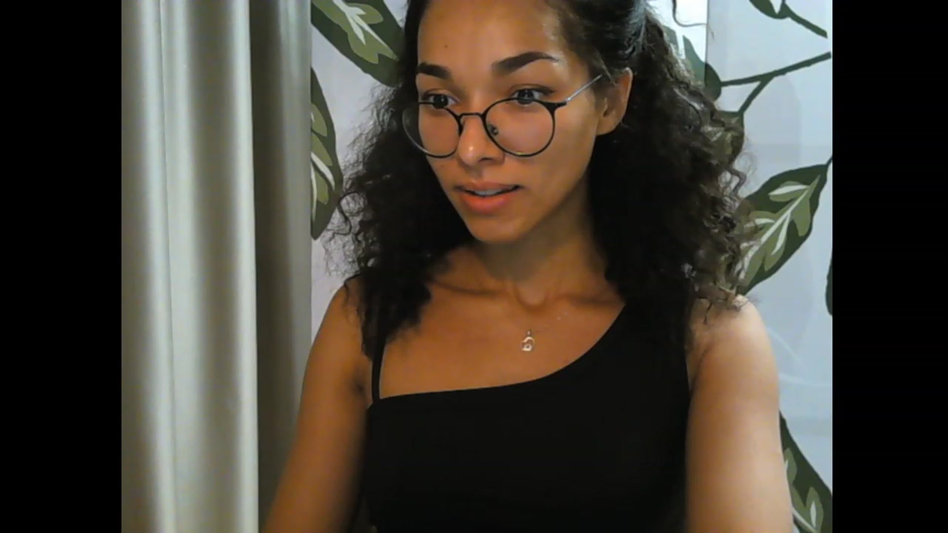 Gallery image thumbnail from Carmel_Dee's myfreecams stream on, 09/27/2023, 24:50 image 19 of 20