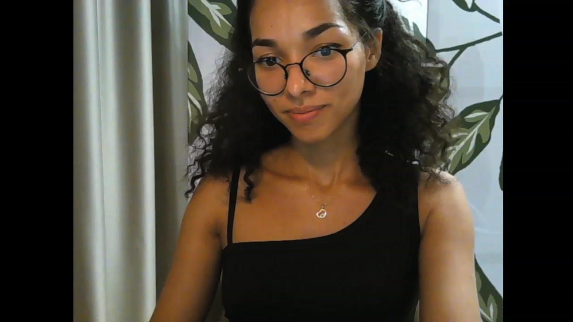 Gallery image thumbnail from Carmel_Dee's myfreecams stream on, 09/27/2023, 24:50 image 5 of 20