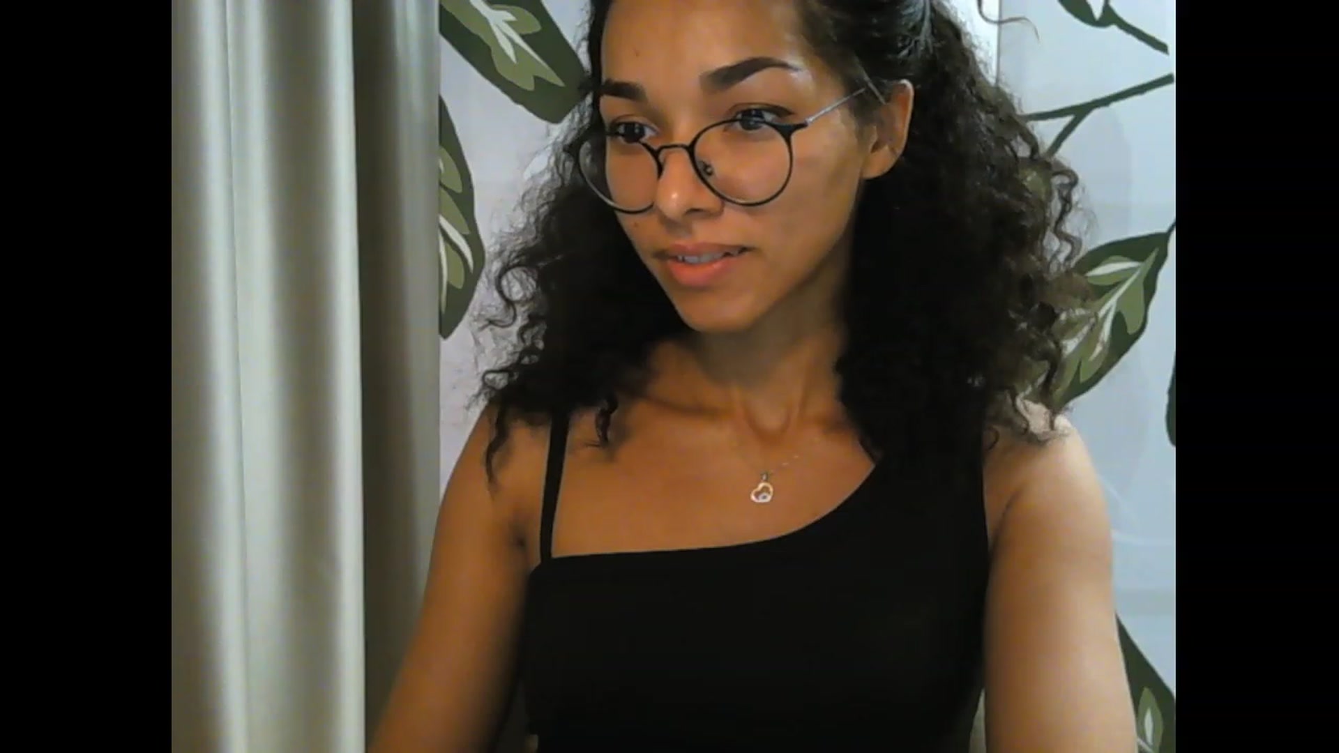 Gallery image thumbnail from Carmel_Dee's myfreecams stream on, 09/27/2023, 24:50 image 9 of 20