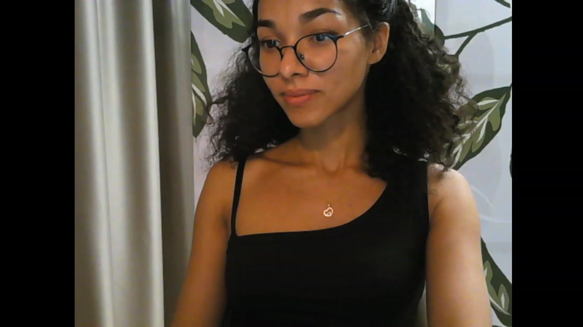 Gallery image thumbnail from Carmel_Dee's myfreecams stream on, 09/27/2023, 01:19 image 1 of 20