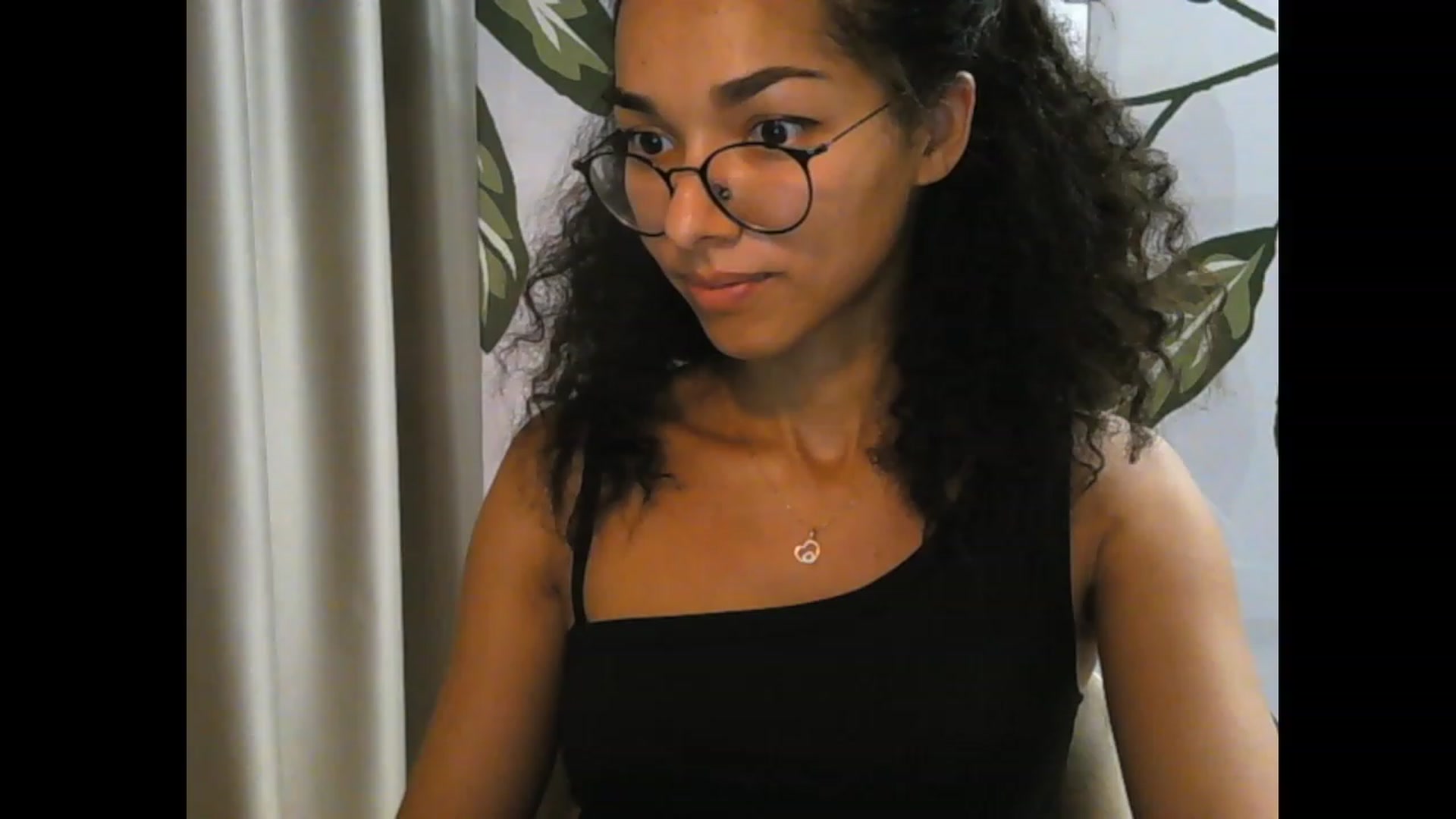 Gallery image thumbnail from Carmel_Dee's myfreecams stream on, 09/27/2023, 02:21 image 11 of 20