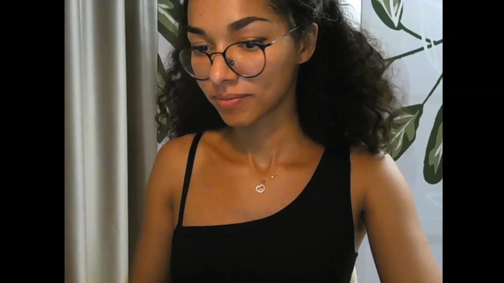 Gallery image thumbnail from Carmel_Dee's myfreecams stream on, 09/27/2023, 04:41 image 13 of 20