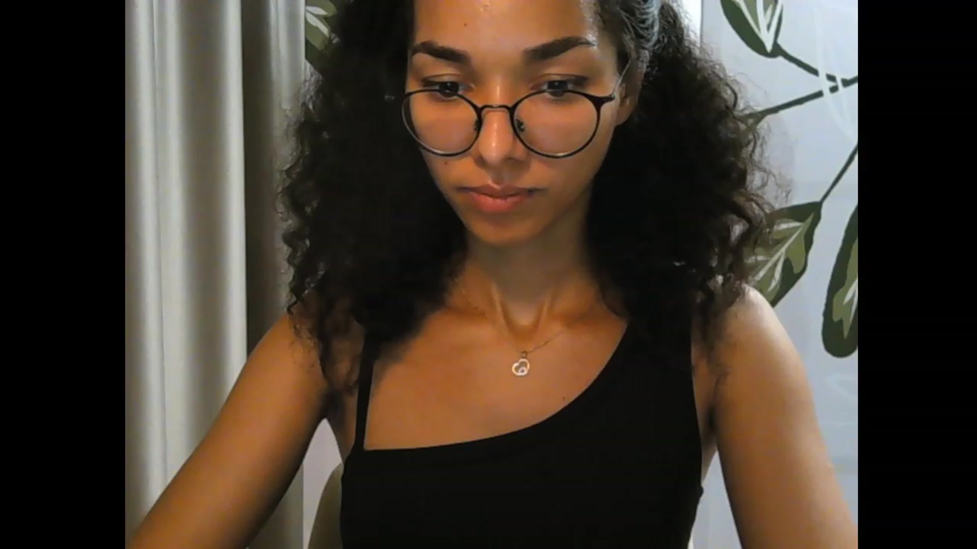 Gallery image thumbnail from Carmel_Dee's myfreecams stream on, 09/27/2023, 04:41 image 17 of 20