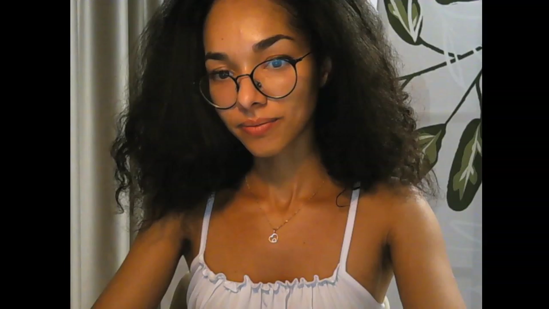 Gallery image thumbnail from Carmel_Dee's myfreecams stream on, 09/29/2023, 24:25 image 14 of 20