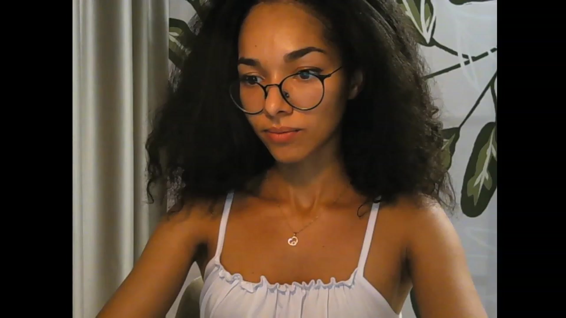 Gallery image thumbnail from Carmel_Dee's myfreecams stream on, 09/29/2023, 24:25 image 12 of 20