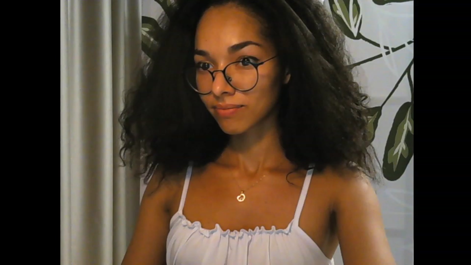 Gallery image thumbnail from Carmel_Dee's myfreecams stream on, 09/29/2023, 24:25 image 17 of 20