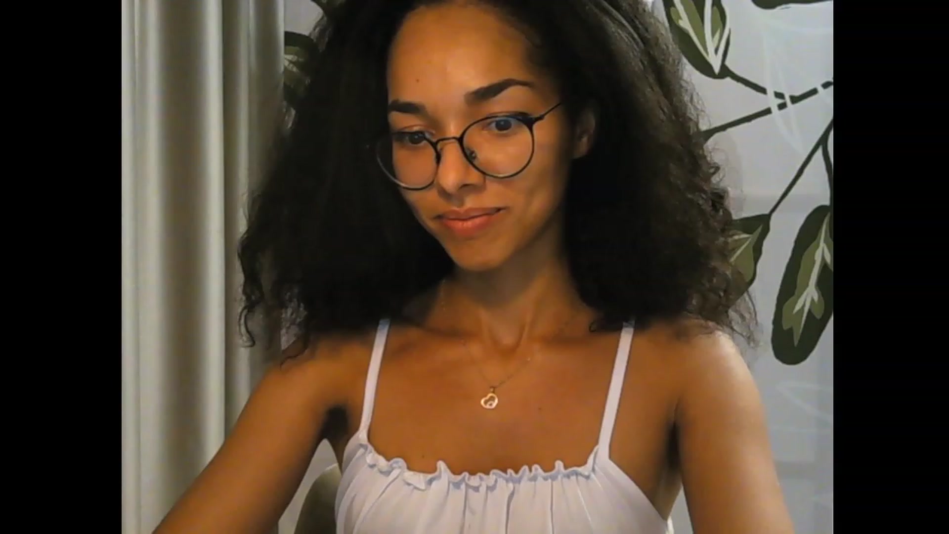 Gallery image thumbnail from Carmel_Dee's myfreecams stream on, 09/29/2023, 24:25 image 9 of 20