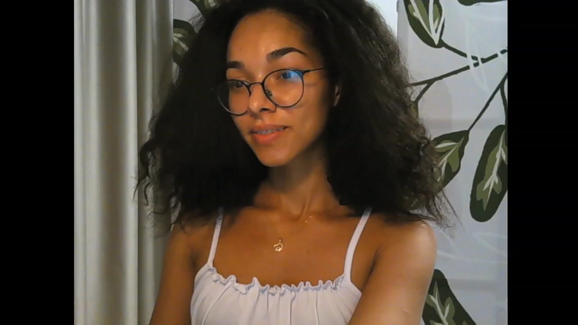 Gallery image thumbnail from Carmel_Dee's myfreecams stream on, 09/29/2023, 01:25 image 1 of 20