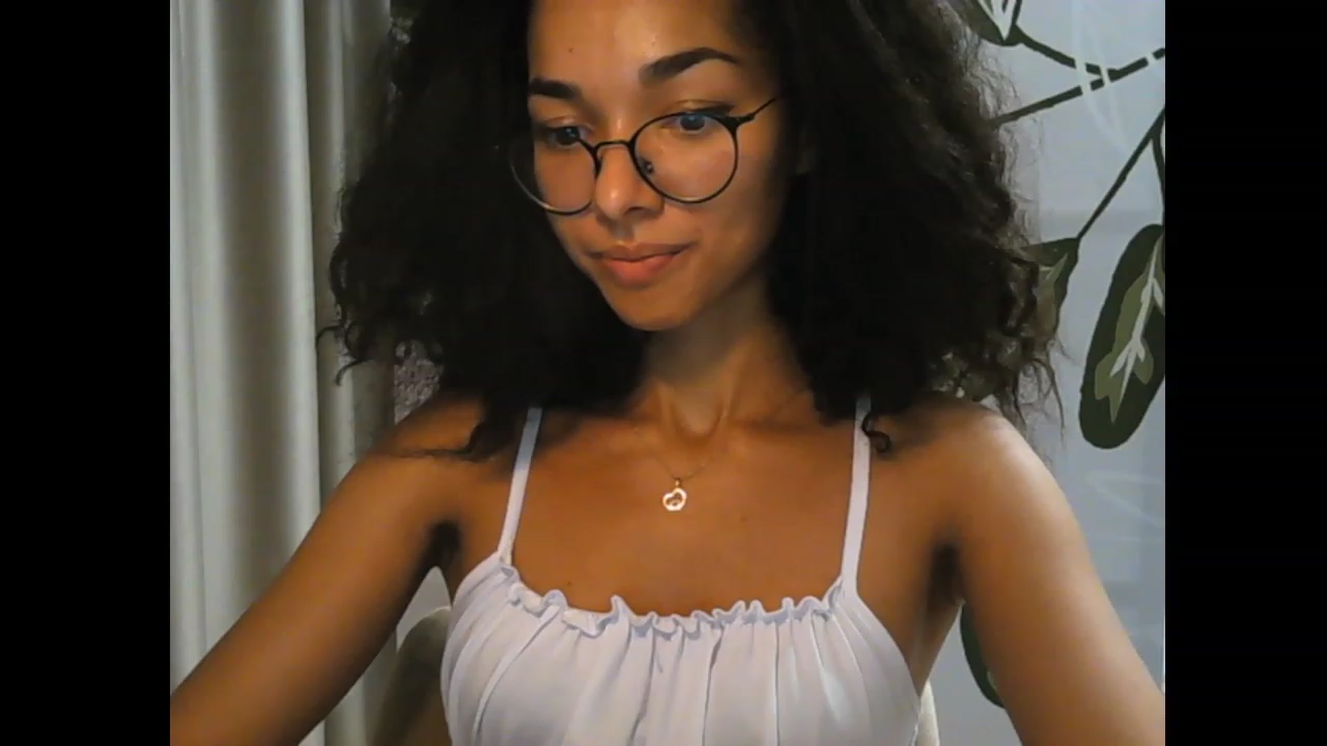 Gallery image thumbnail from Carmel_Dee's myfreecams stream on, 09/29/2023, 01:25 image 17 of 20