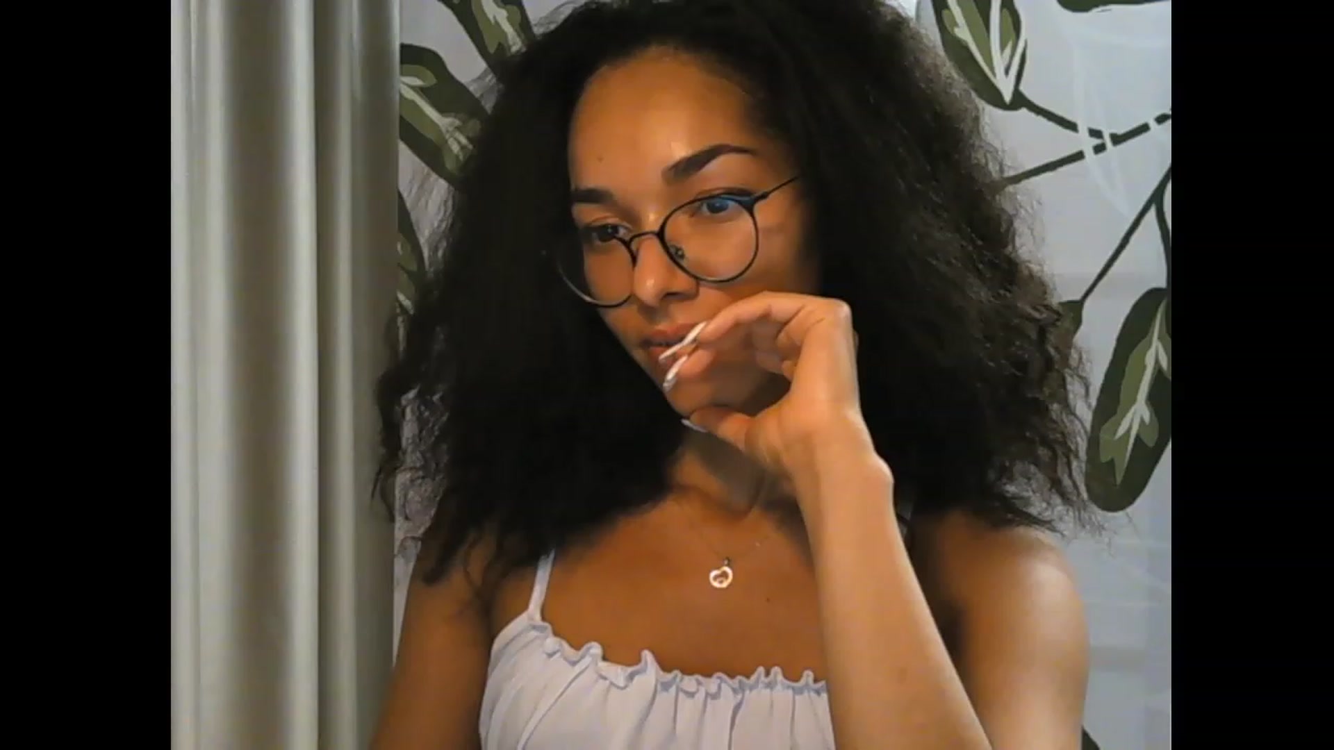 Gallery image thumbnail from Carmel_Dee's myfreecams stream on, 09/29/2023, 01:25 image 11 of 20