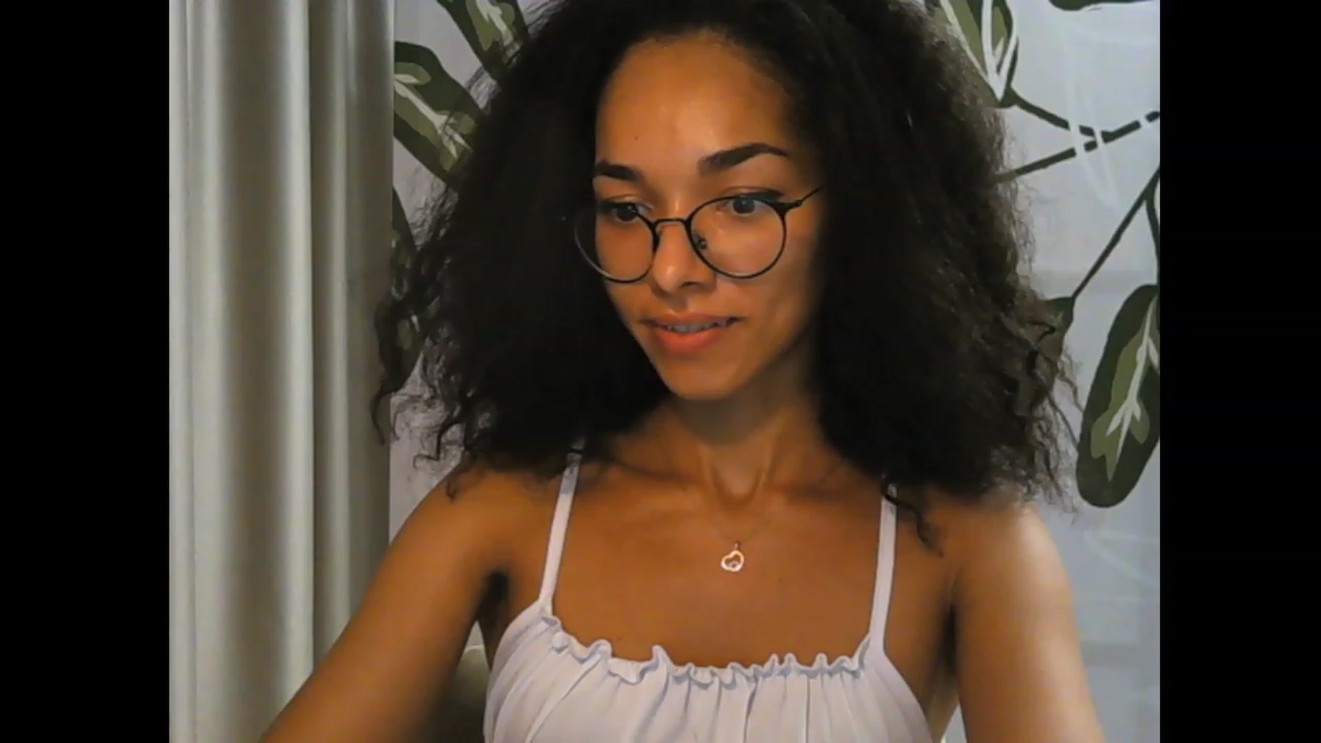 Gallery image thumbnail from Carmel_Dee's myfreecams stream on, 09/29/2023, 01:25 image 13 of 20