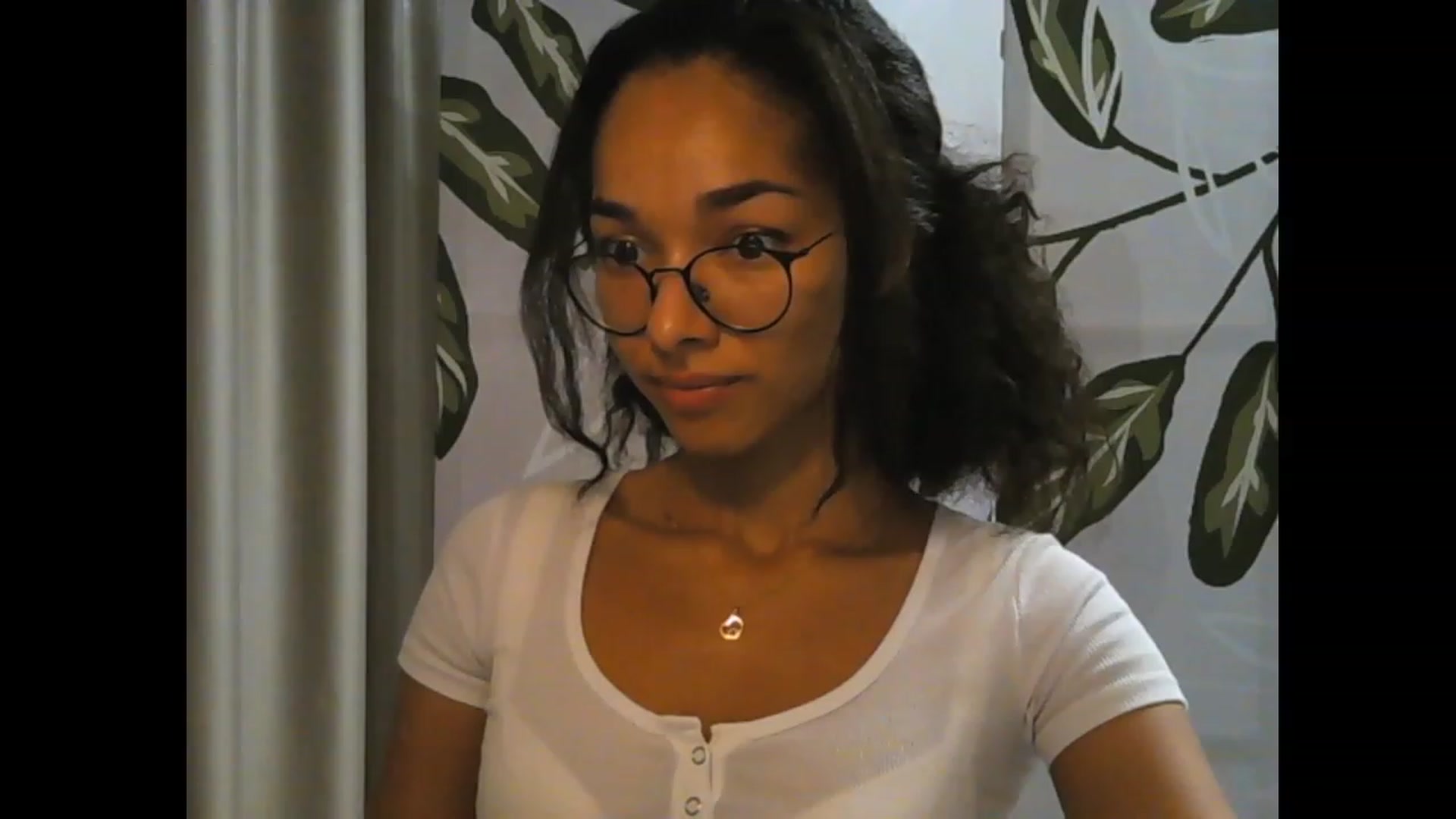 Gallery image thumbnail from Carmel_Dee's myfreecams stream on, 09/30/2023, 01:06 image 1 of 20