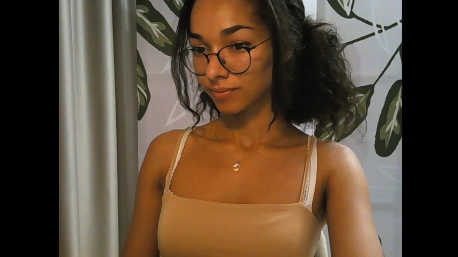 Gallery image thumbnail from Carmel_Dee's myfreecams stream on, 09/30/2023, 01:06 image 8 of 20