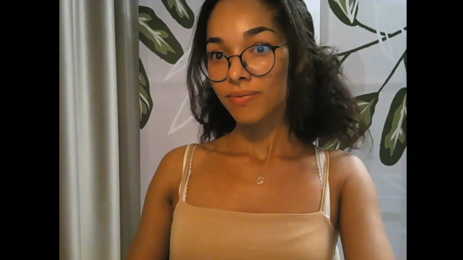 Gallery image thumbnail from Carmel_Dee's myfreecams stream on, 09/30/2023, 03:30 image 13 of 20