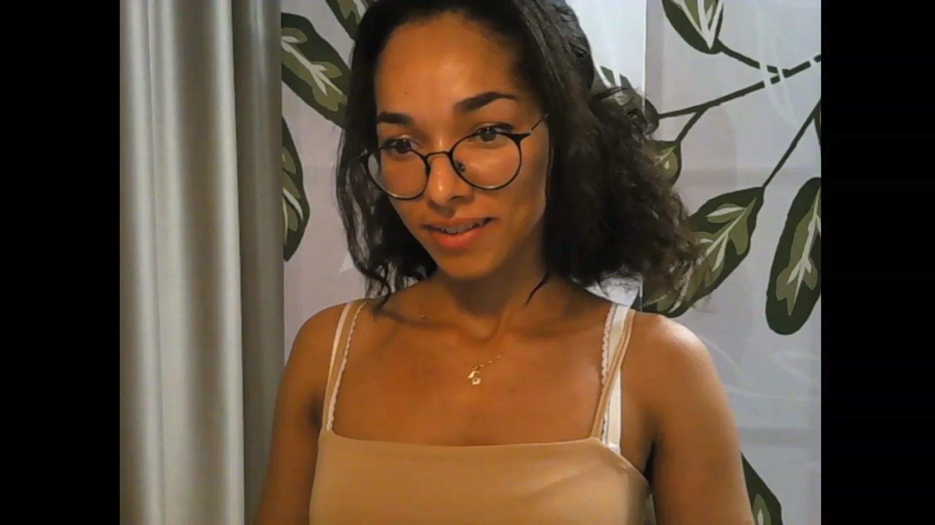 Gallery image thumbnail from Carmel_Dee's myfreecams stream on, 09/30/2023, 03:30 image 11 of 20