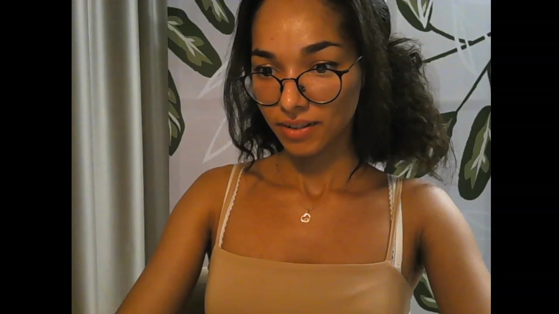 Gallery image thumbnail from Carmel_Dee's myfreecams stream on, 09/30/2023, 03:30 image 7 of 20