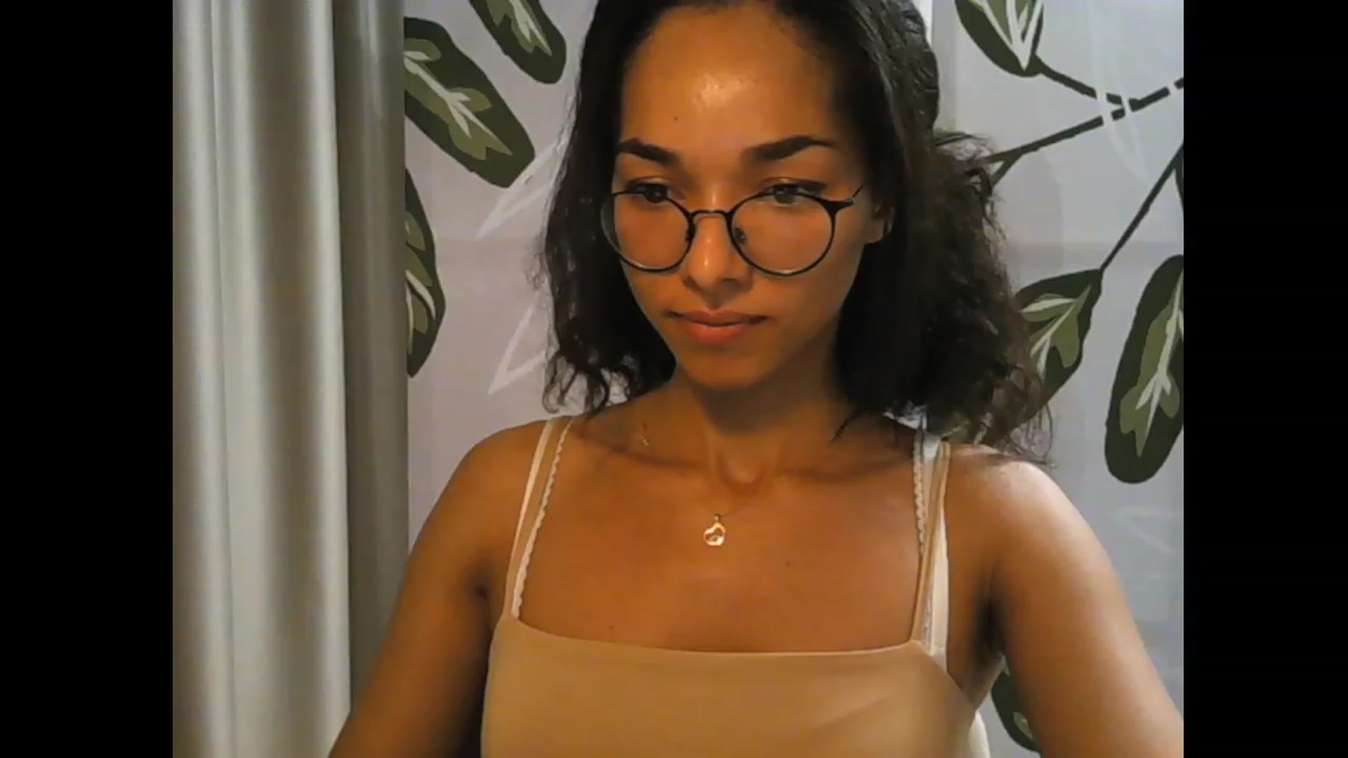 Gallery image thumbnail from Carmel_Dee's myfreecams stream on, 09/30/2023, 03:30 image 8 of 20