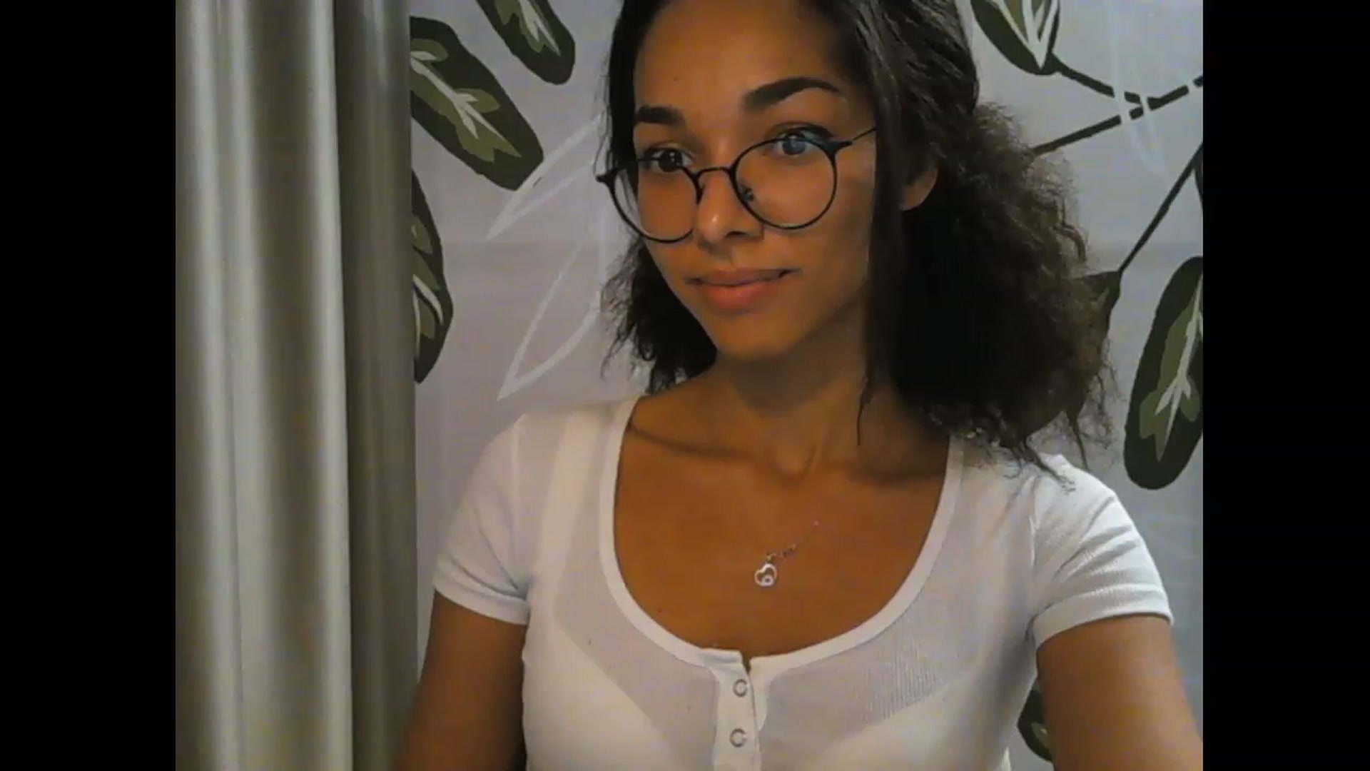 Gallery image thumbnail from Carmel_Dee's myfreecams stream on, 10/01/2023, 23:07 image 7 of 20