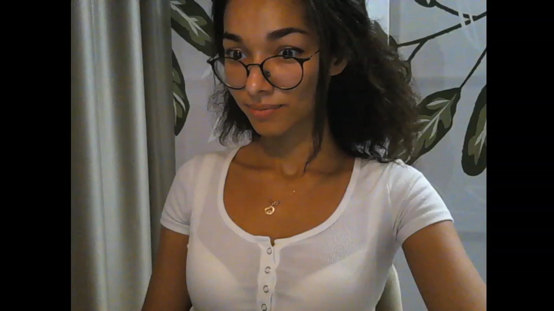 Gallery image thumbnail from Carmel_Dee's myfreecams stream on, 10/01/2023, 23:32 image 20 of 20