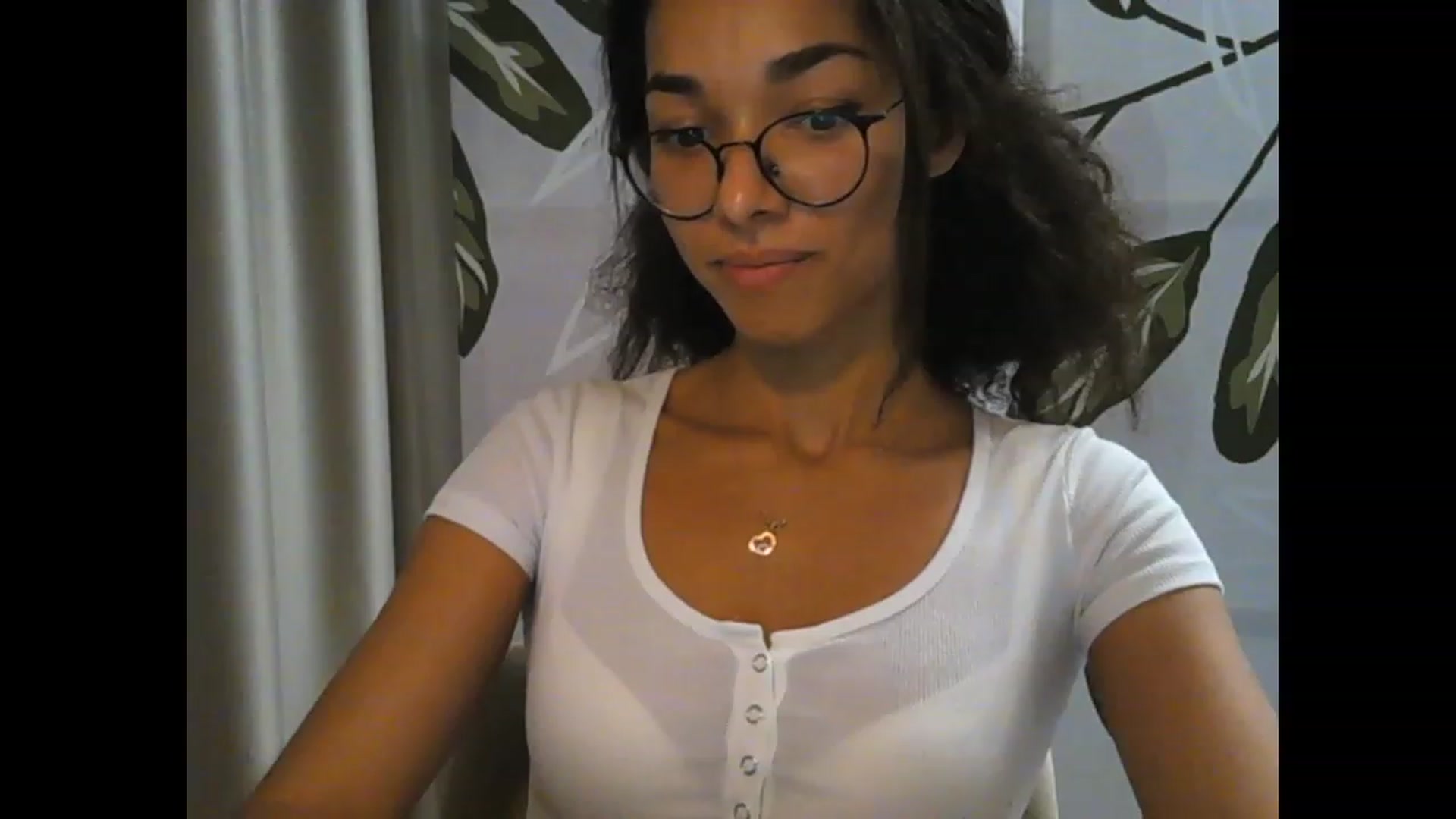 Gallery image thumbnail from Carmel_Dee's myfreecams stream on, 10/01/2023, 23:32 image 5 of 20