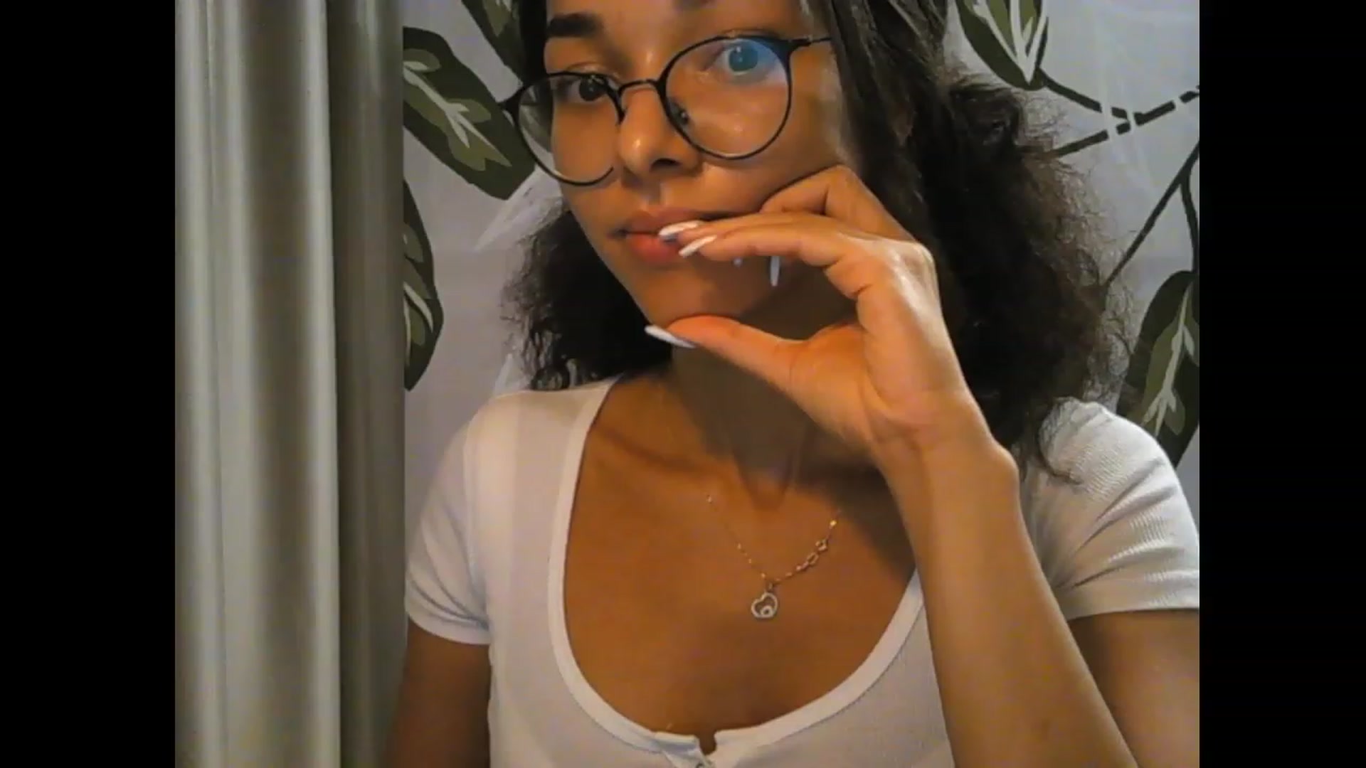 Gallery image thumbnail from Carmel_Dee's myfreecams stream on, 10/02/2023, 03:37 image 7 of 20
