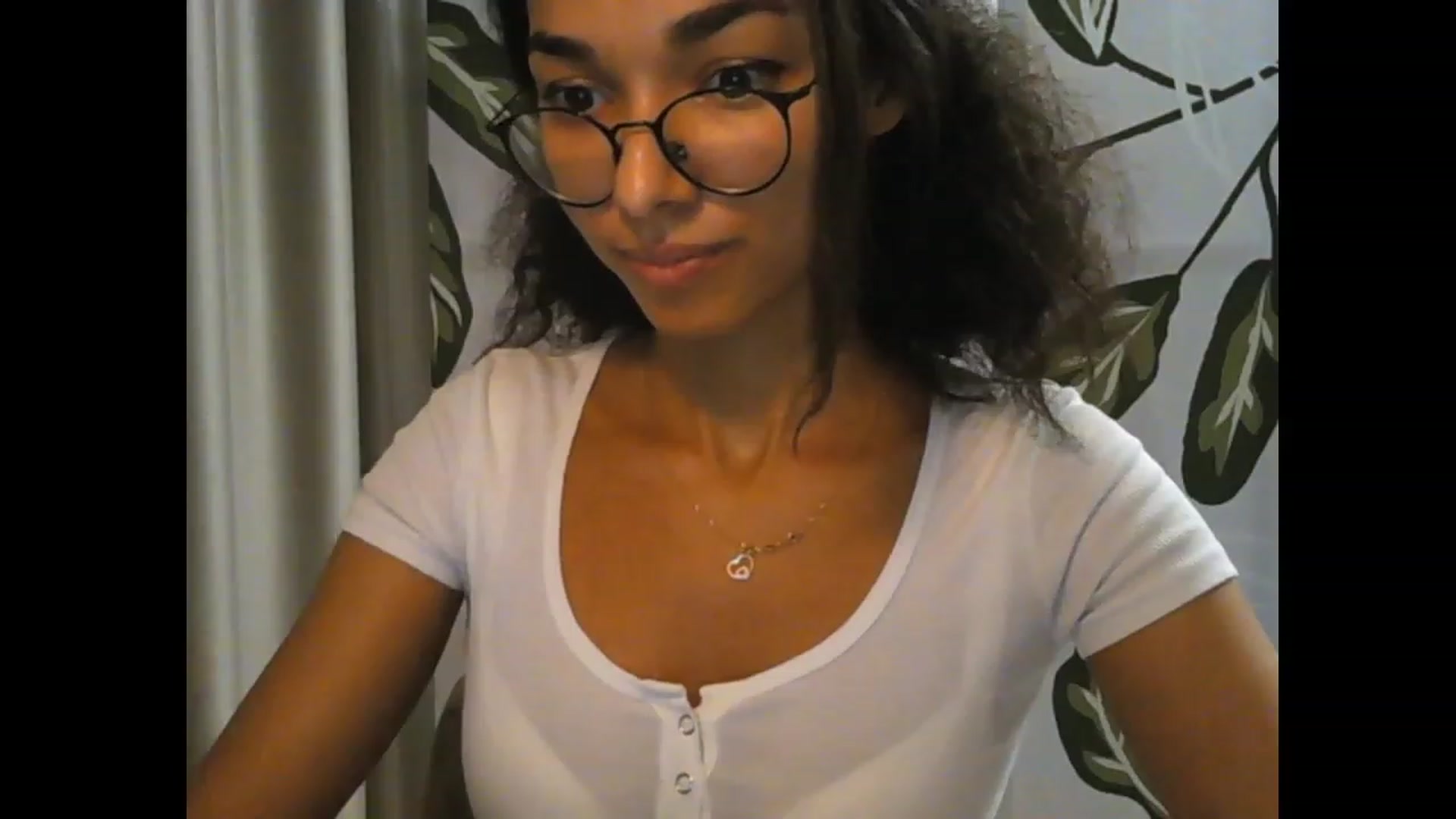 Gallery image thumbnail from Carmel_Dee's myfreecams stream on, 10/02/2023, 03:37 image 14 of 20