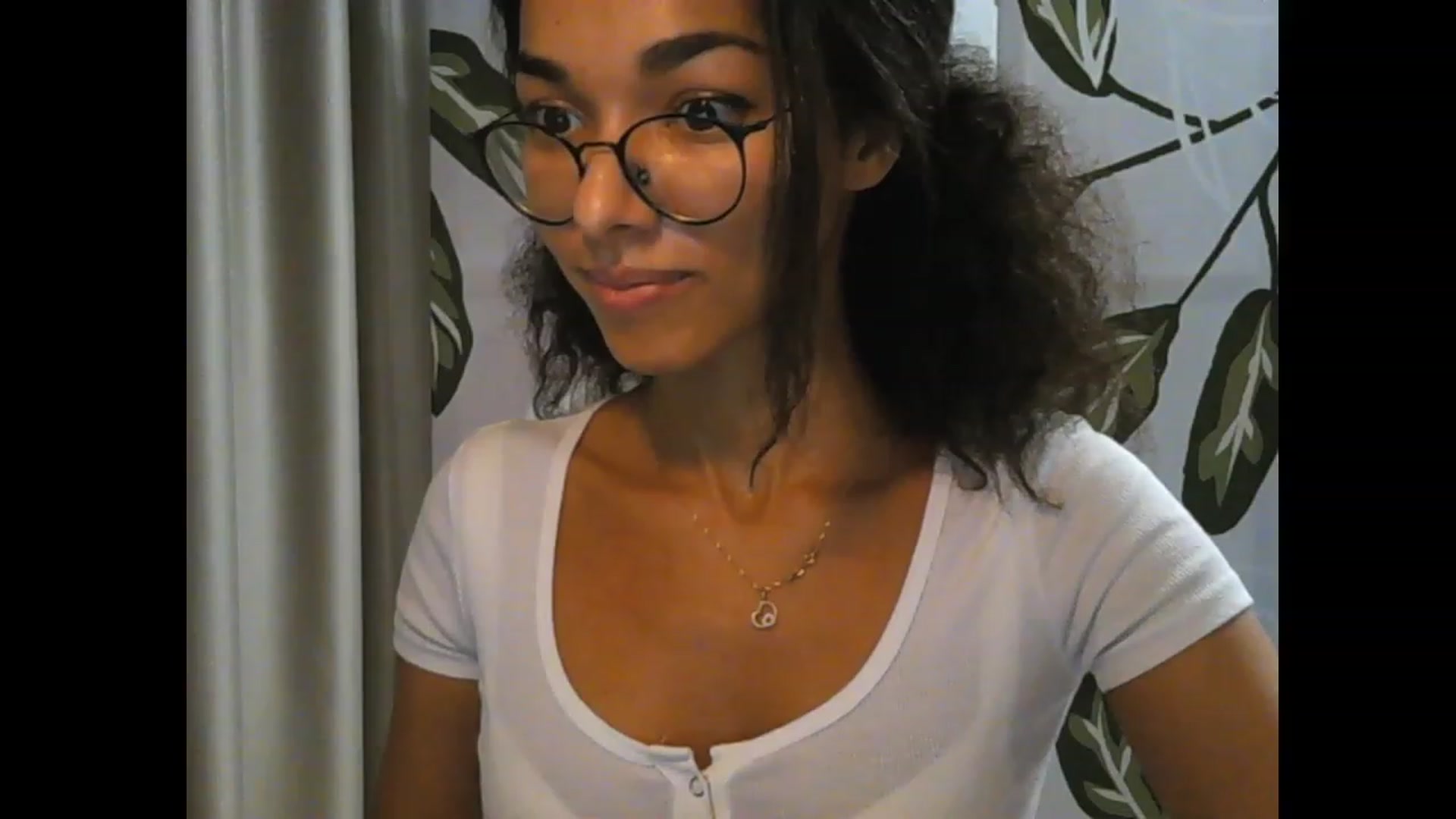 Gallery image thumbnail from Carmel_Dee's myfreecams stream on, 10/02/2023, 03:37 image 9 of 20