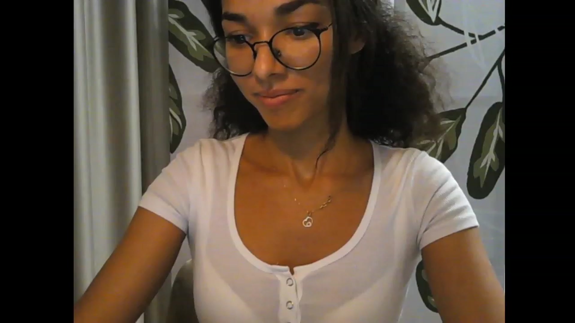 Gallery image thumbnail from Carmel_Dee's myfreecams stream on, 10/02/2023, 03:37 image 12 of 20