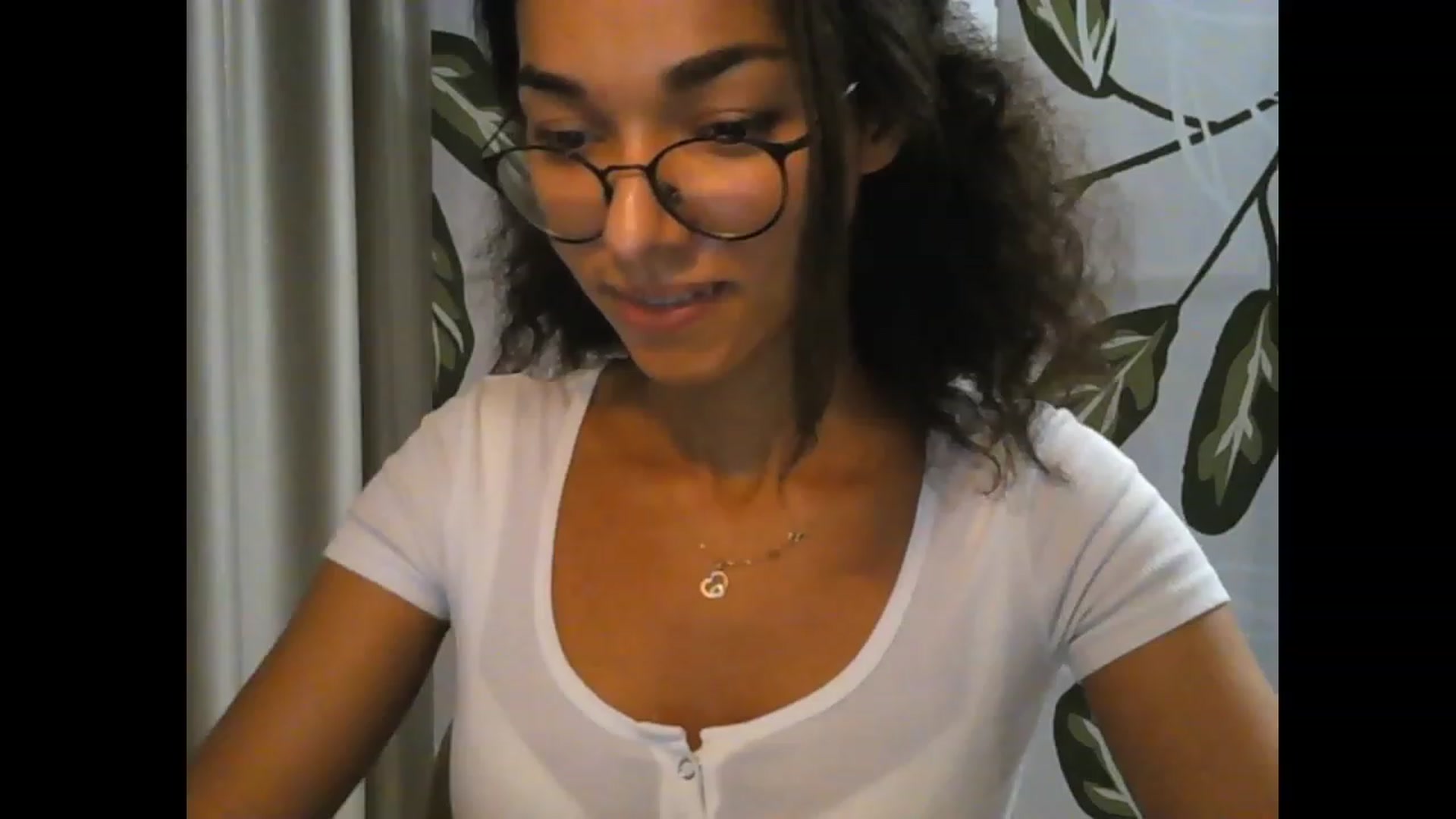 Gallery image thumbnail from Carmel_Dee's myfreecams stream on, 10/02/2023, 03:37 image 5 of 20