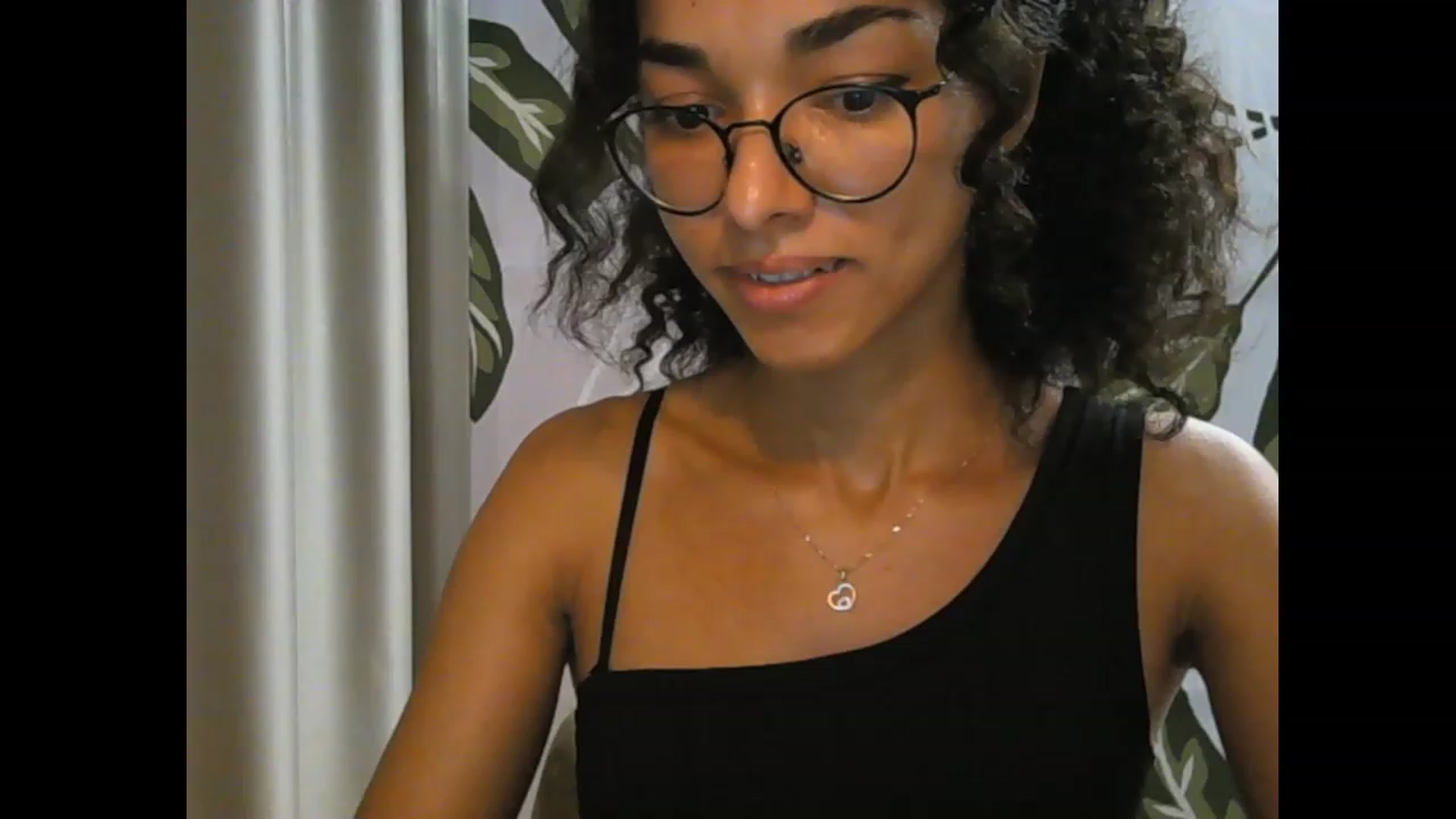 Gallery image thumbnail from Carmel_Dee's myfreecams stream on, 10/04/2023, 14:24 image 11 of 20