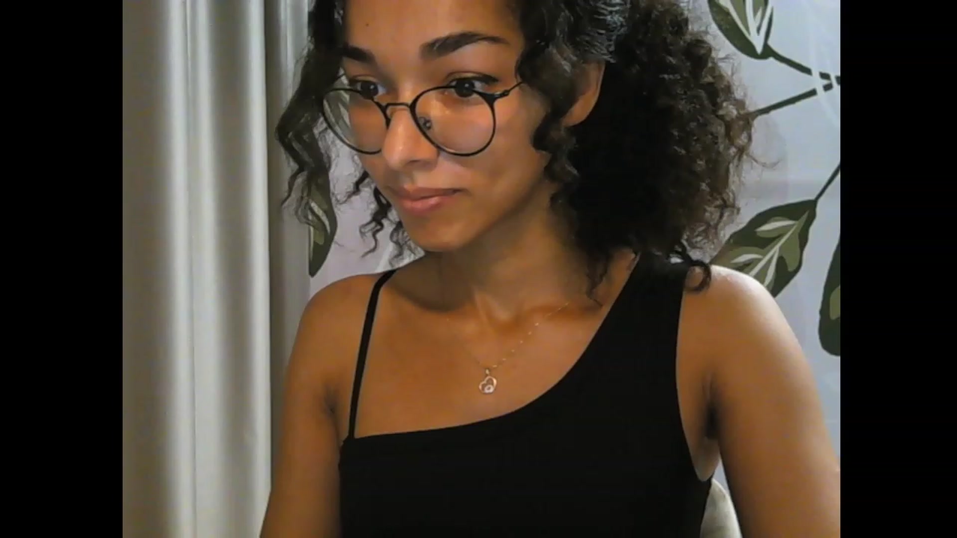 Gallery image thumbnail from Carmel_Dee's myfreecams stream on, 10/04/2023, 14:24 image 10 of 20