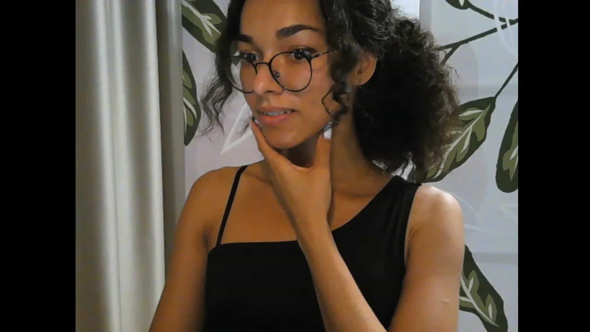 Gallery image thumbnail from Carmel_Dee's myfreecams stream on, 10/04/2023, 16:28 image 15 of 20
