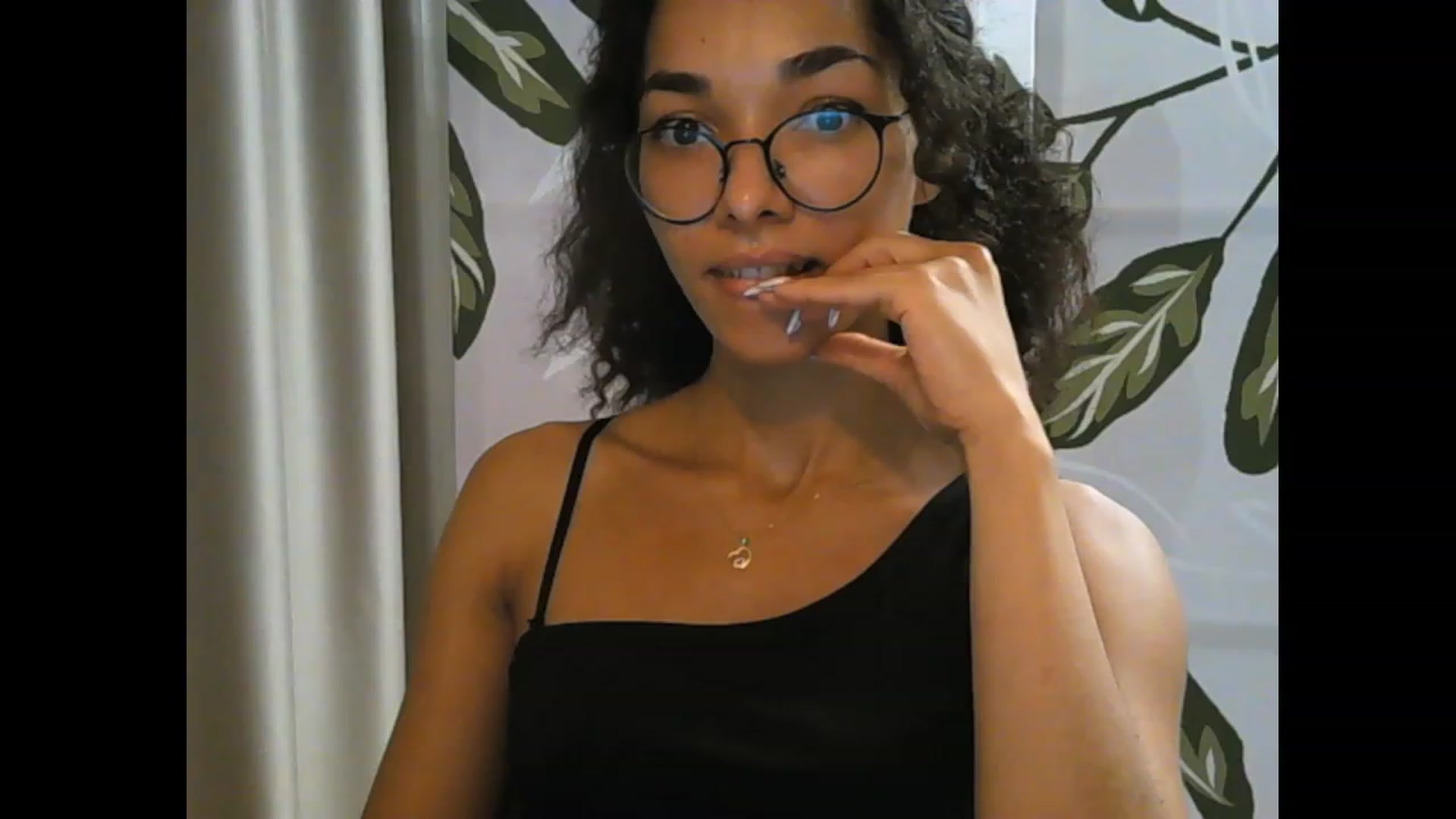 Gallery image thumbnail from Carmel_Dee's myfreecams stream on, 10/04/2023, 16:28 image 7 of 20